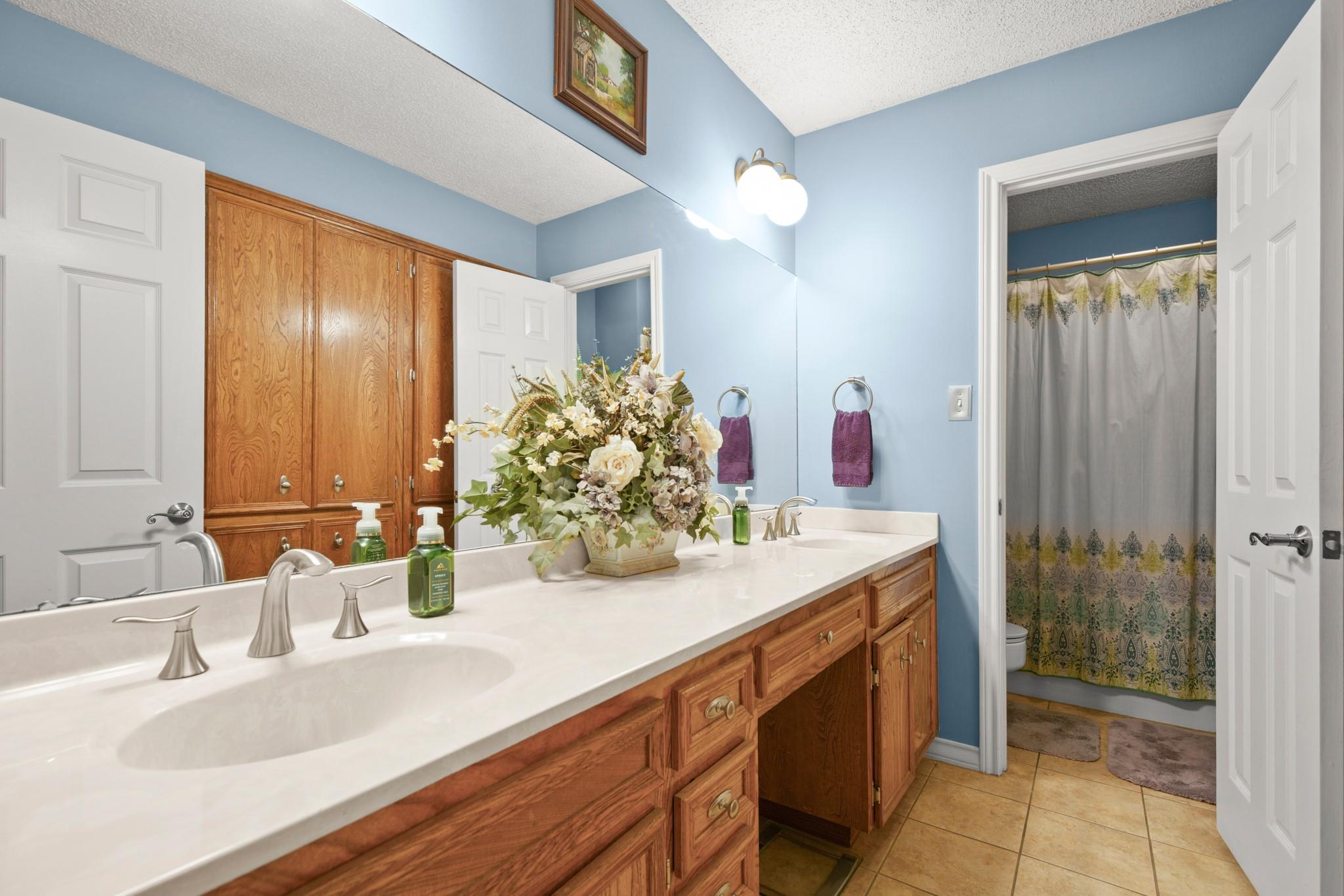 10710 Pinehurst Dr, Austin, TX 78747