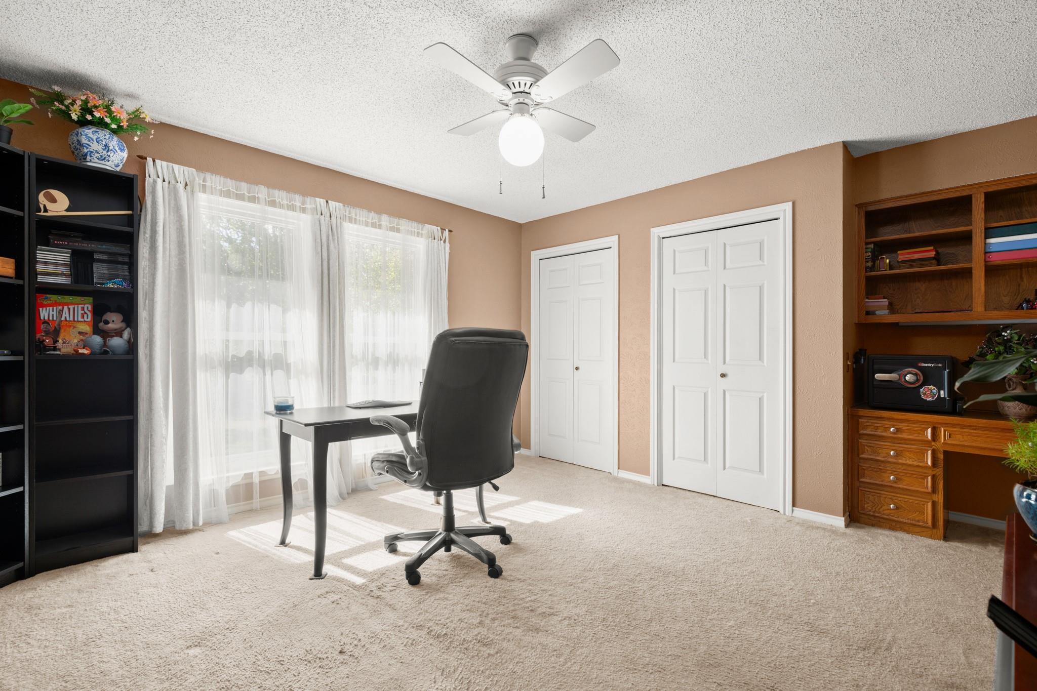 10710 Pinehurst Dr, Austin, TX 78747