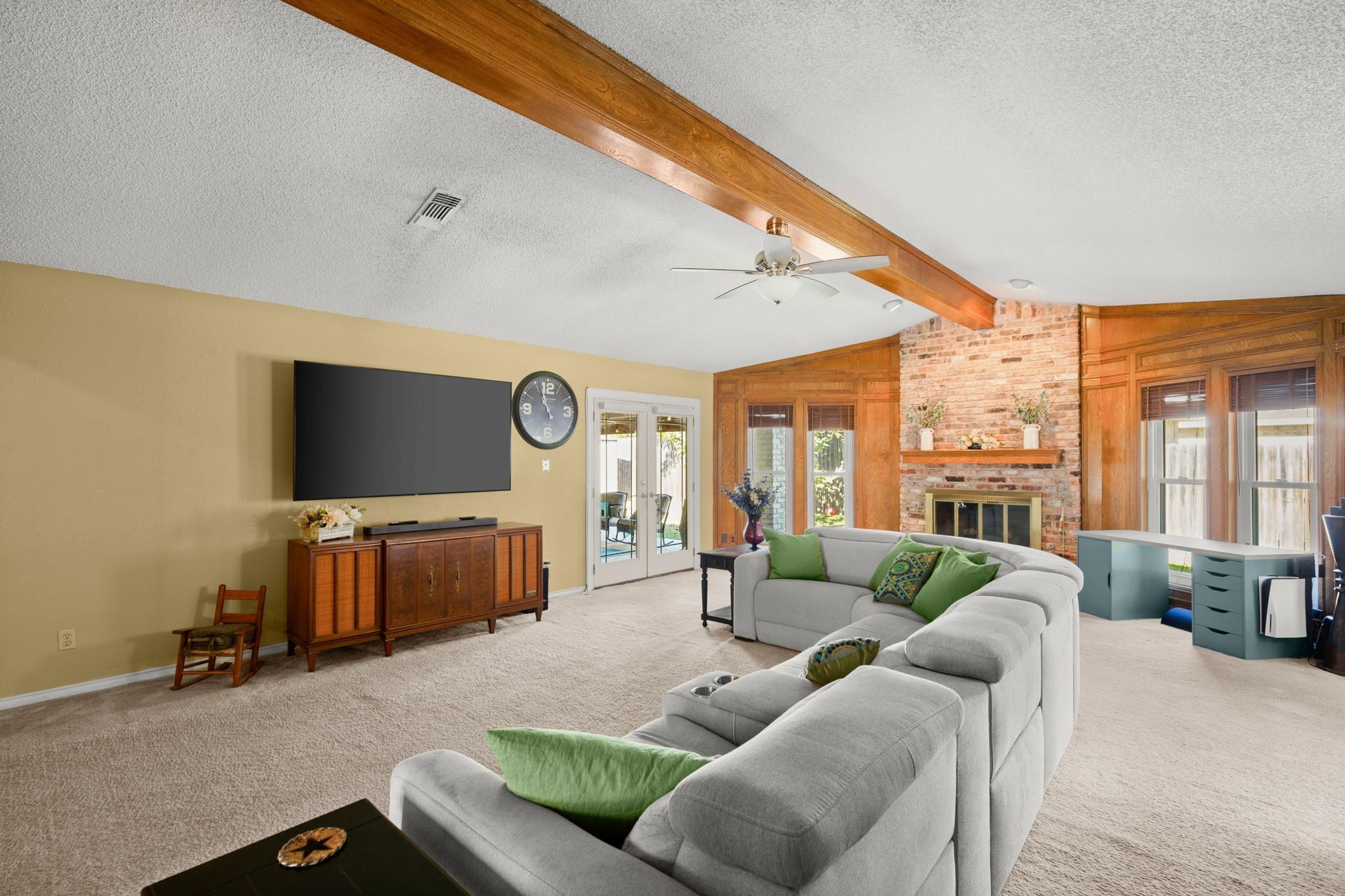 10710 Pinehurst Dr, Austin, TX 78747