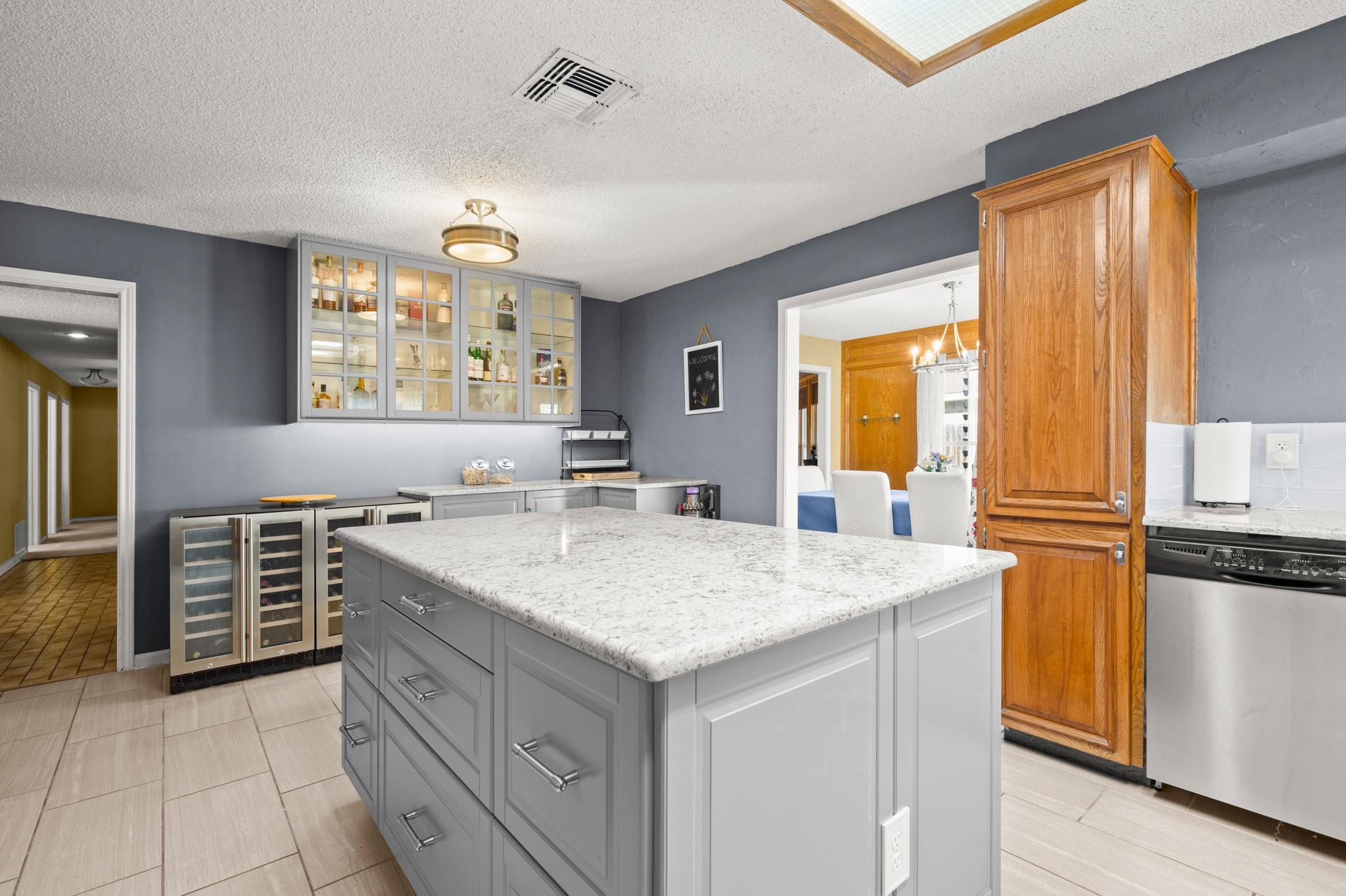 10710 Pinehurst Dr, Austin, TX 78747