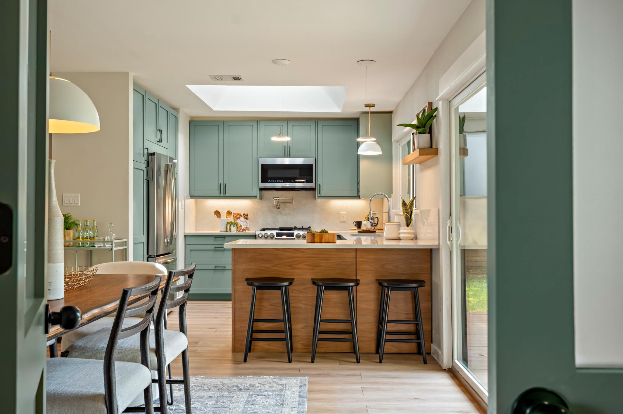 1601 Ashberry Dr, Austin, TX 78723