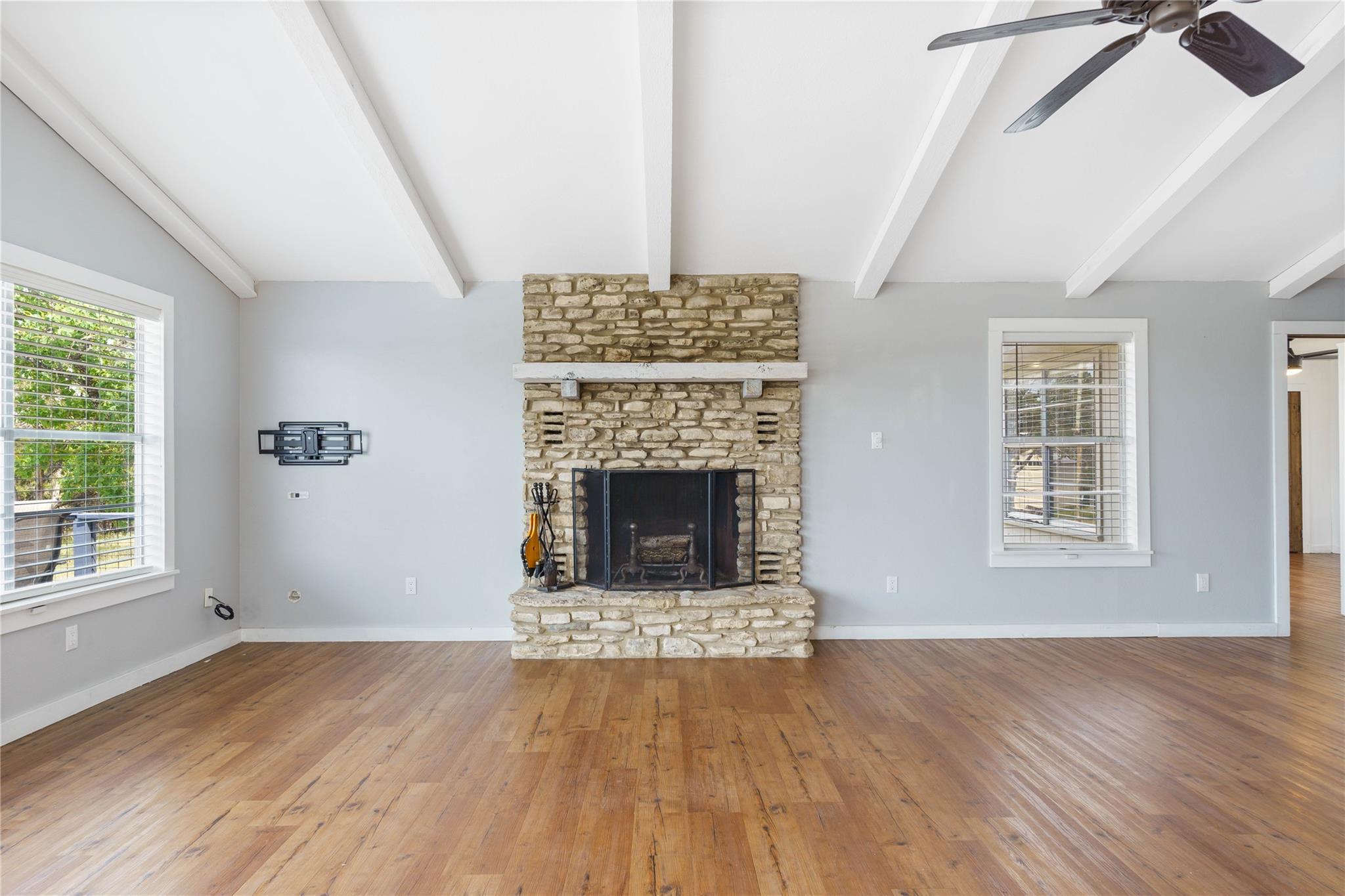 2351 Skyline Dr., Canyon Lake, TX 78133