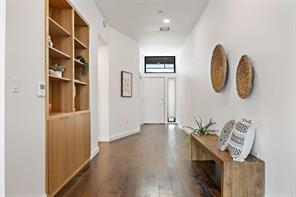 1322 E 12th St # 404, Austin, TX 78702