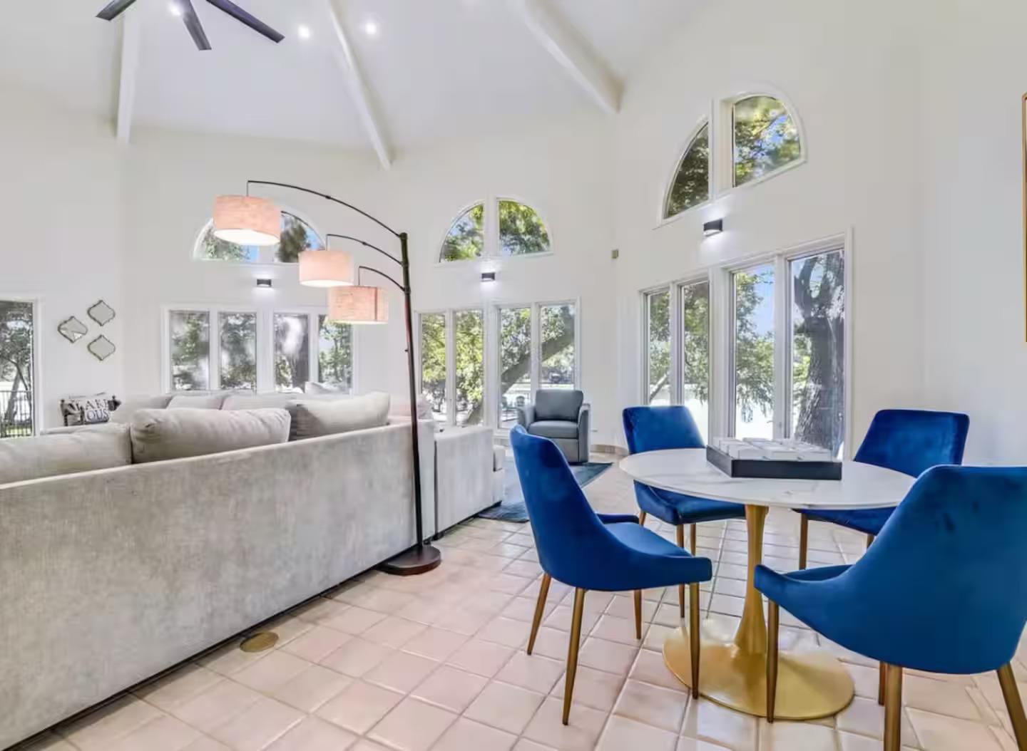 1263 Terminal Loop Rd, McQueeney, TX 78123