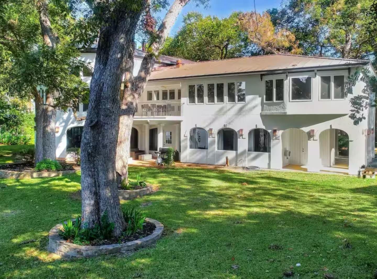 1263 Terminal Loop Rd, McQueeney, TX 78123