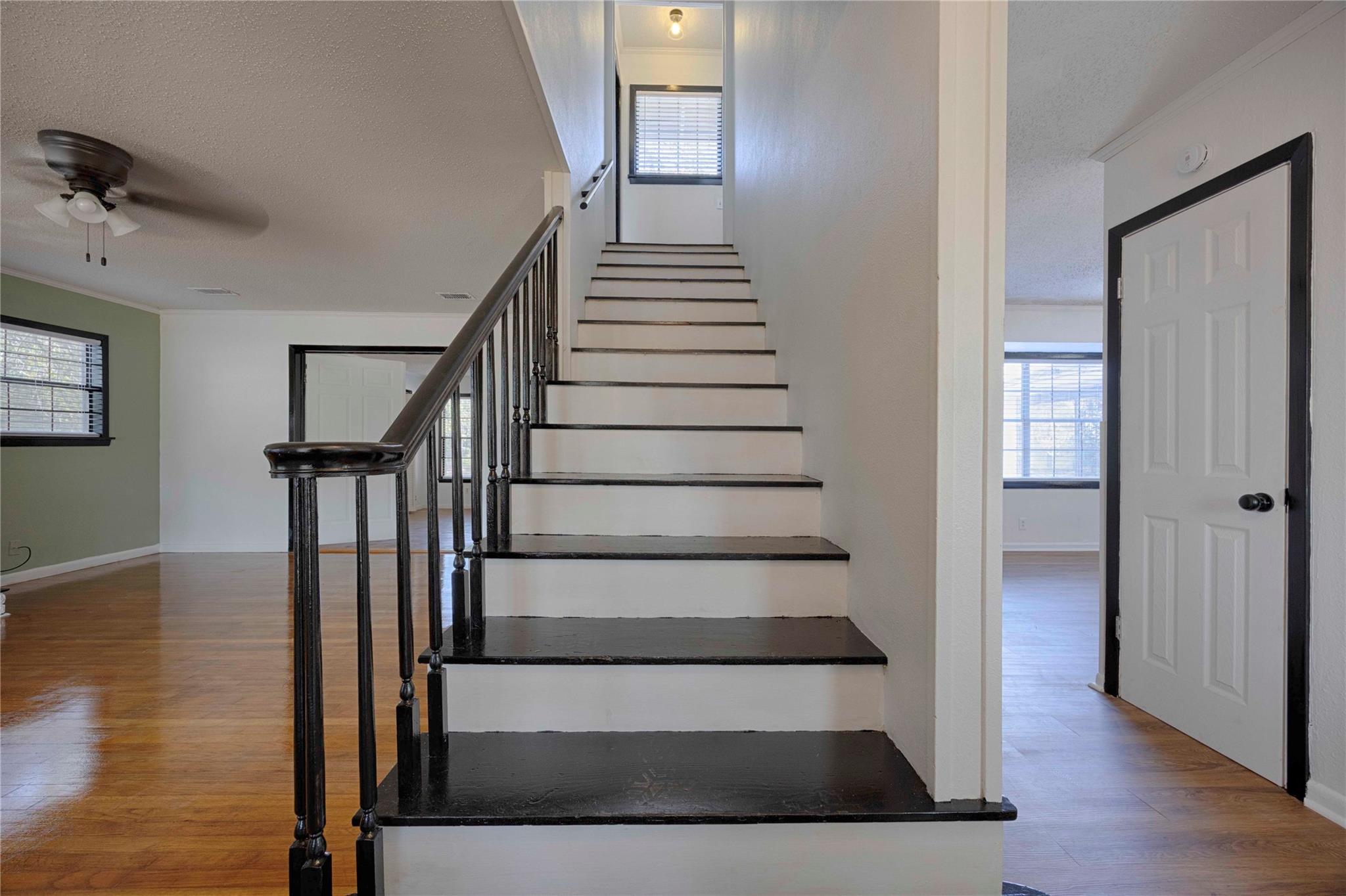 909 Eilers St, Schulenburg, TX 78956