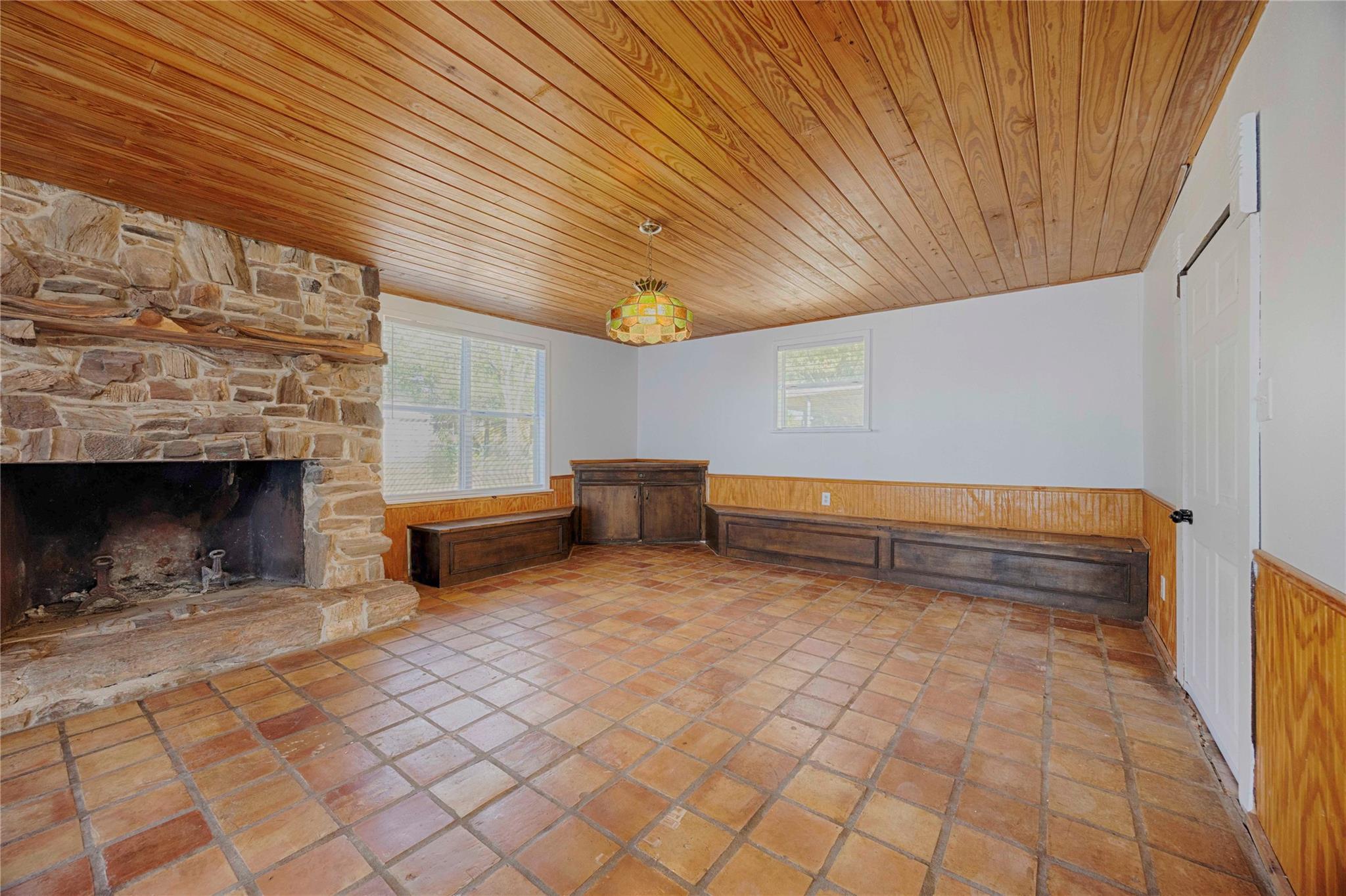 909 Eilers St, Schulenburg, TX 78956