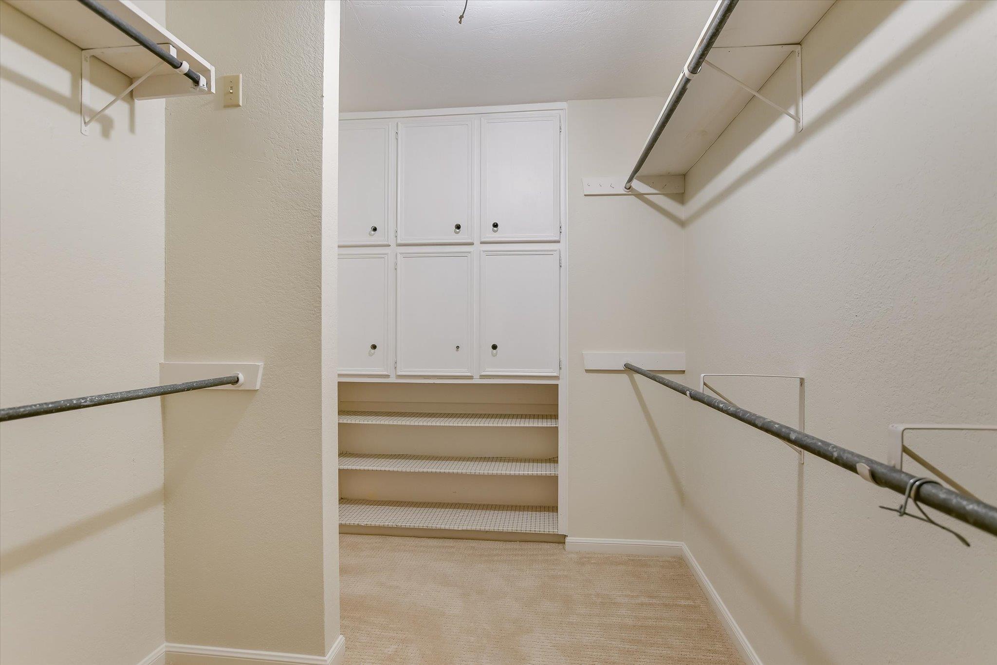 4615 Pinehurst Dr S # D, Austin, TX 78747