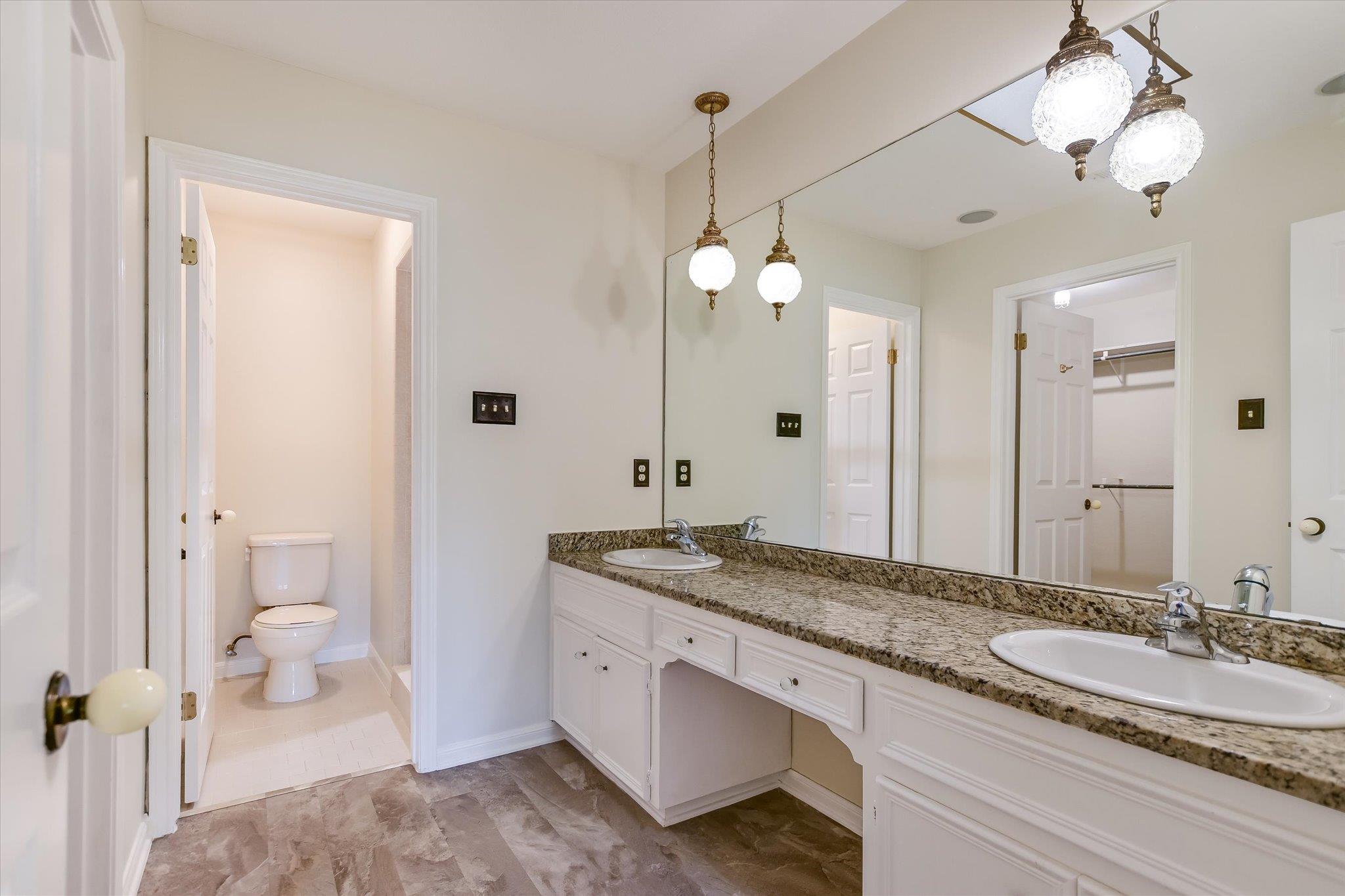 4615 Pinehurst Dr S # D, Austin, TX 78747