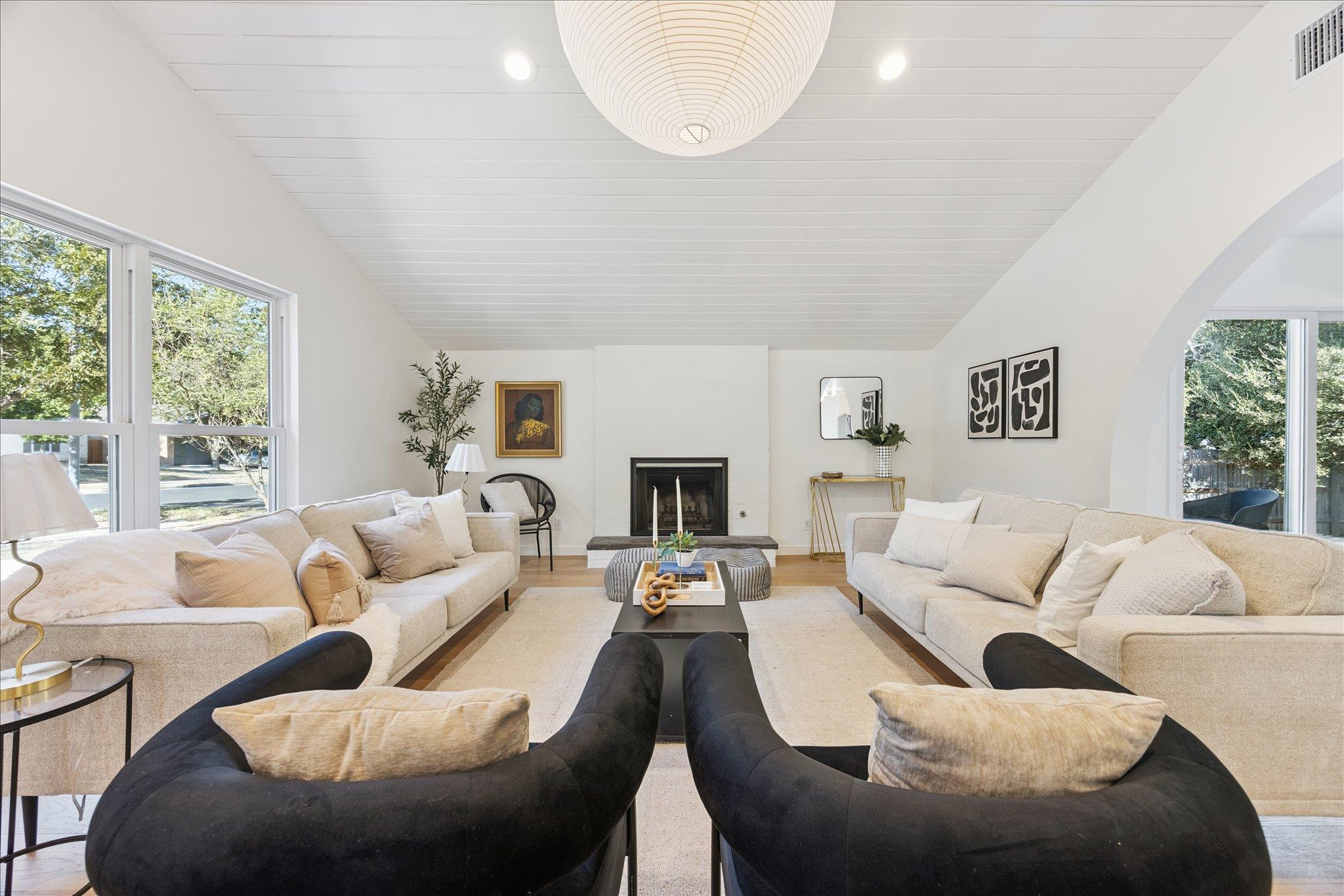 2512 Burly Oak Dr, Austin, TX 78745