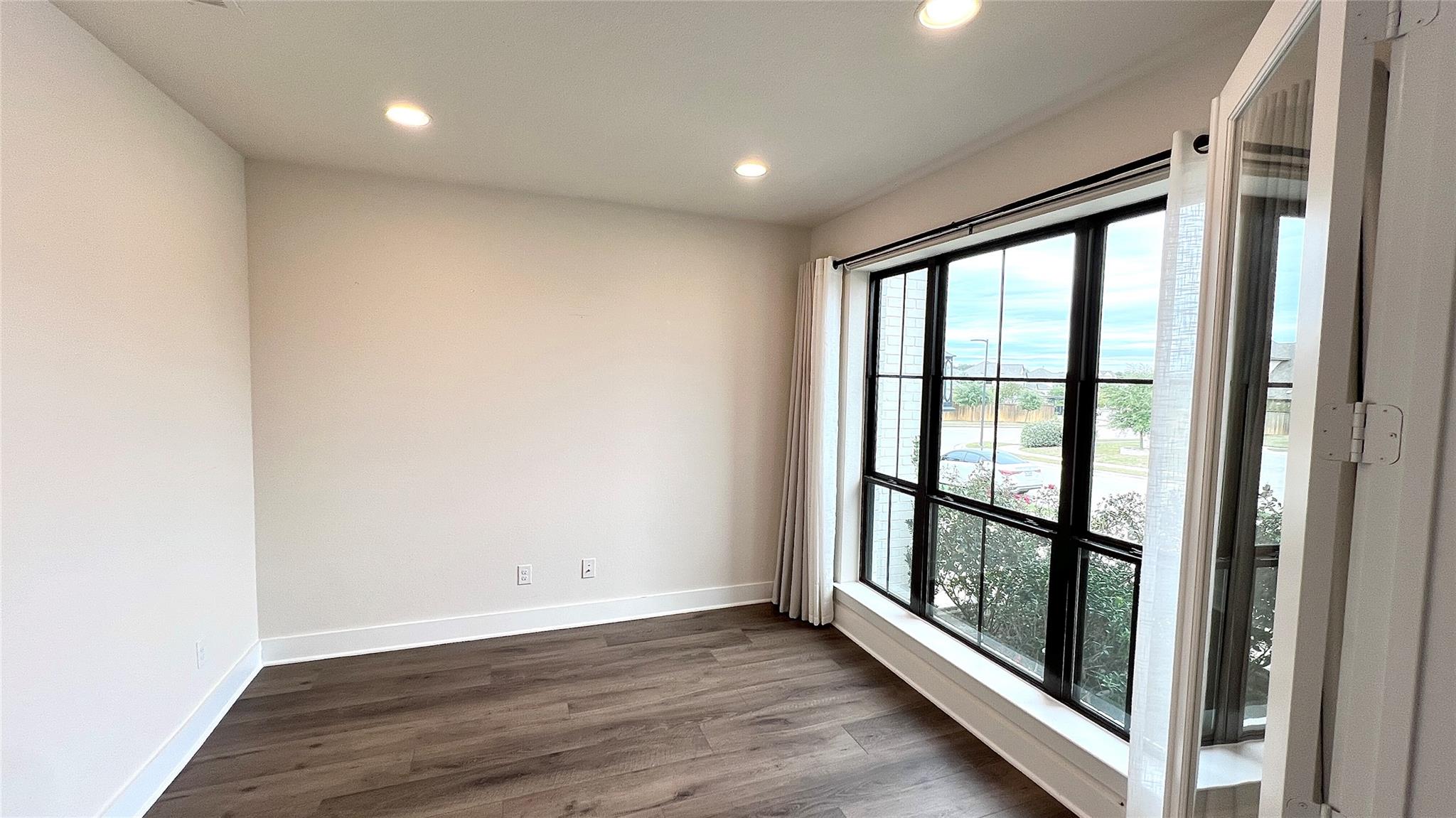 261 Coyote Creek Way, Kyle, TX 78640