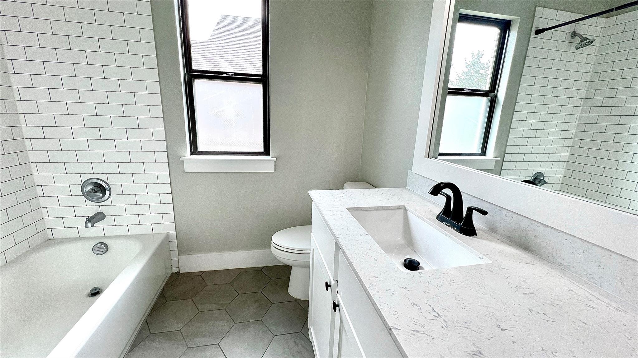 261 Coyote Creek Way, Kyle, TX 78640