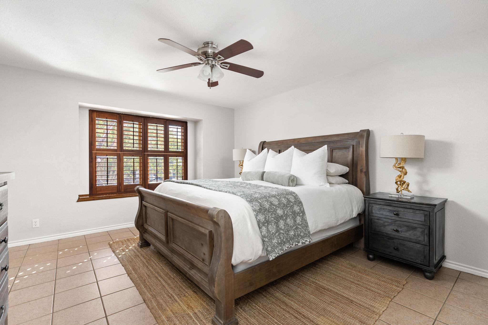 7008 Chinook Dr, Austin, TX 78736