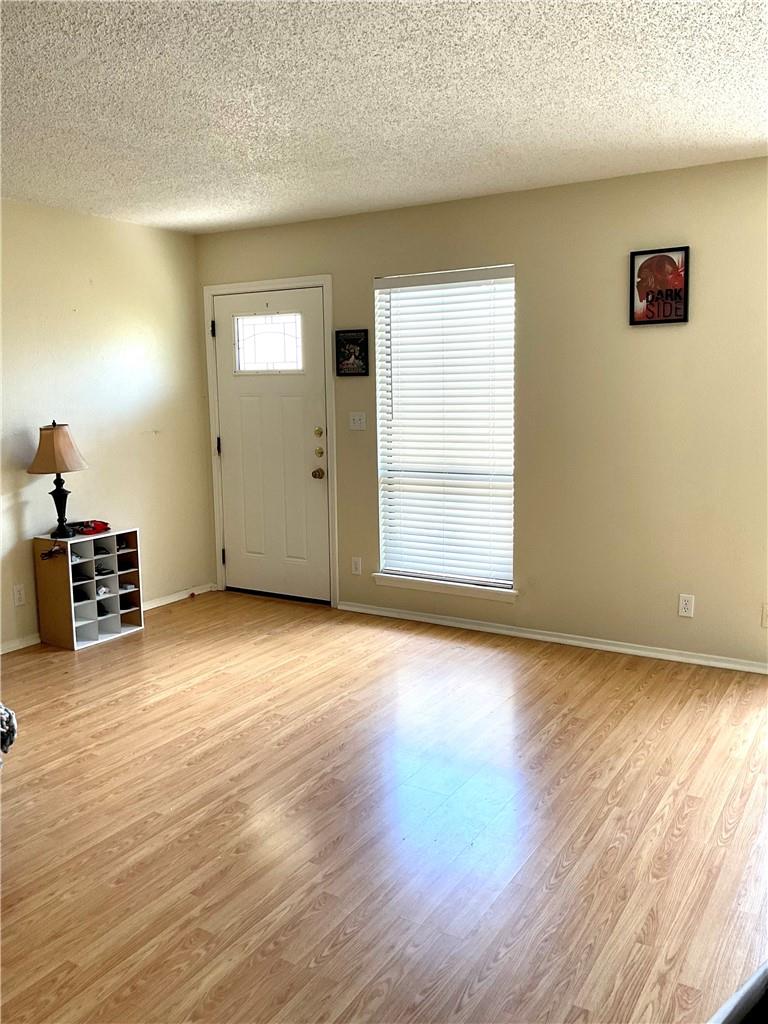 6718 Silvermine Dr # 704, Austin, TX 78736