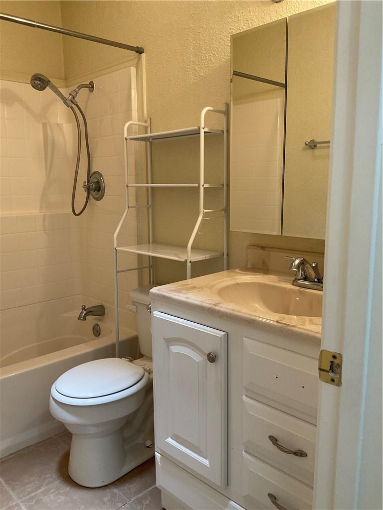 6718 Silvermine Dr # 704, Austin, TX 78736