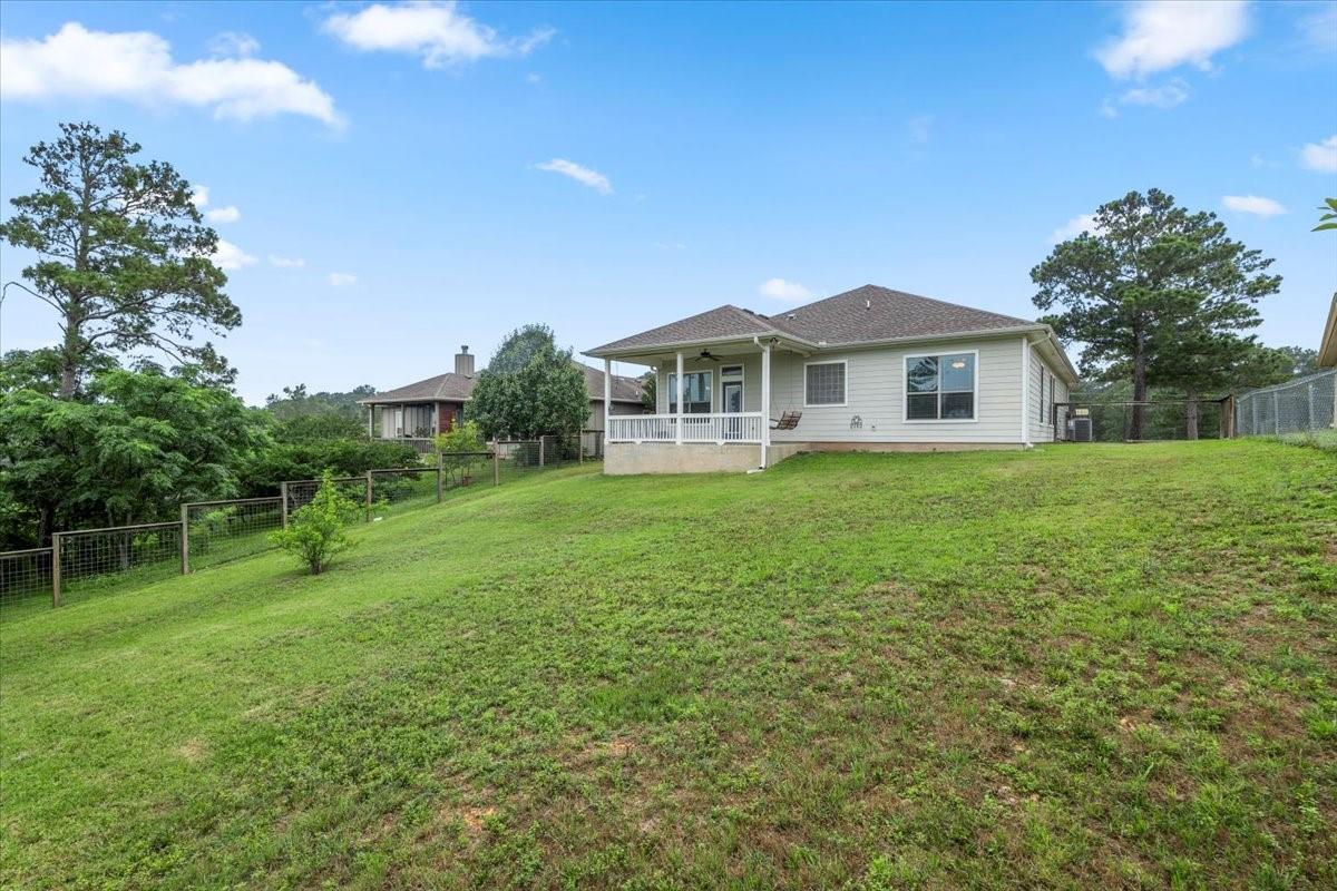 105 Keo Keo Ct, Bastrop, TX 78602
