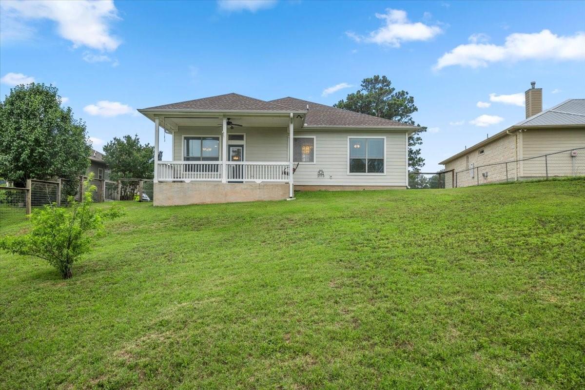 105 Keo Keo Ct, Bastrop, TX 78602