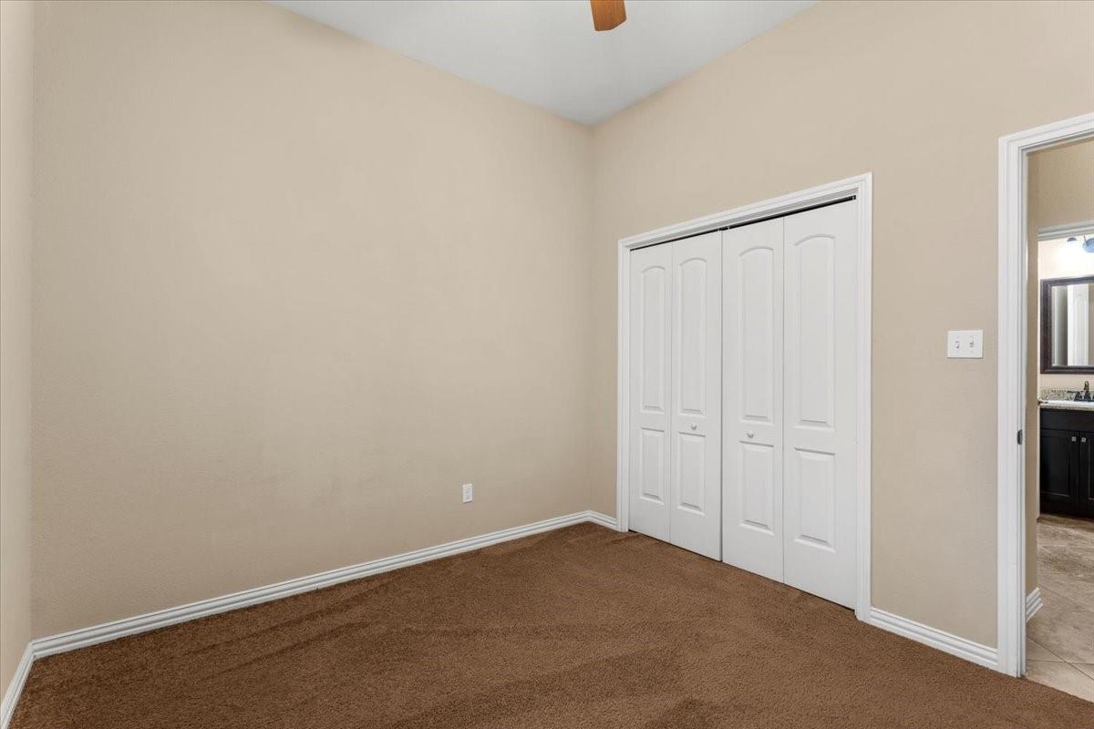 105 Keo Keo Ct, Bastrop, TX 78602