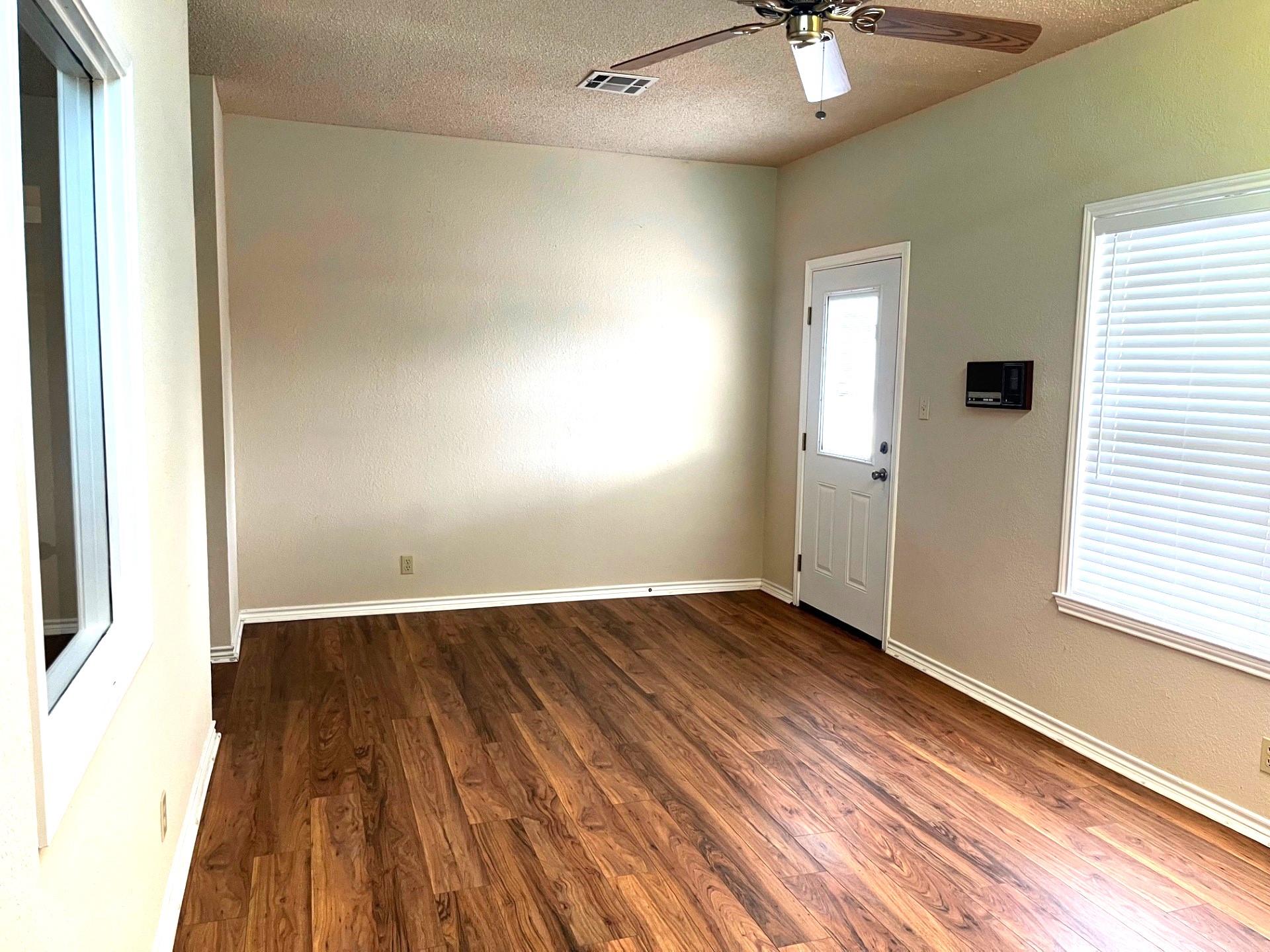 1915 S Austin Ave # 111, Georgetown, TX 78626