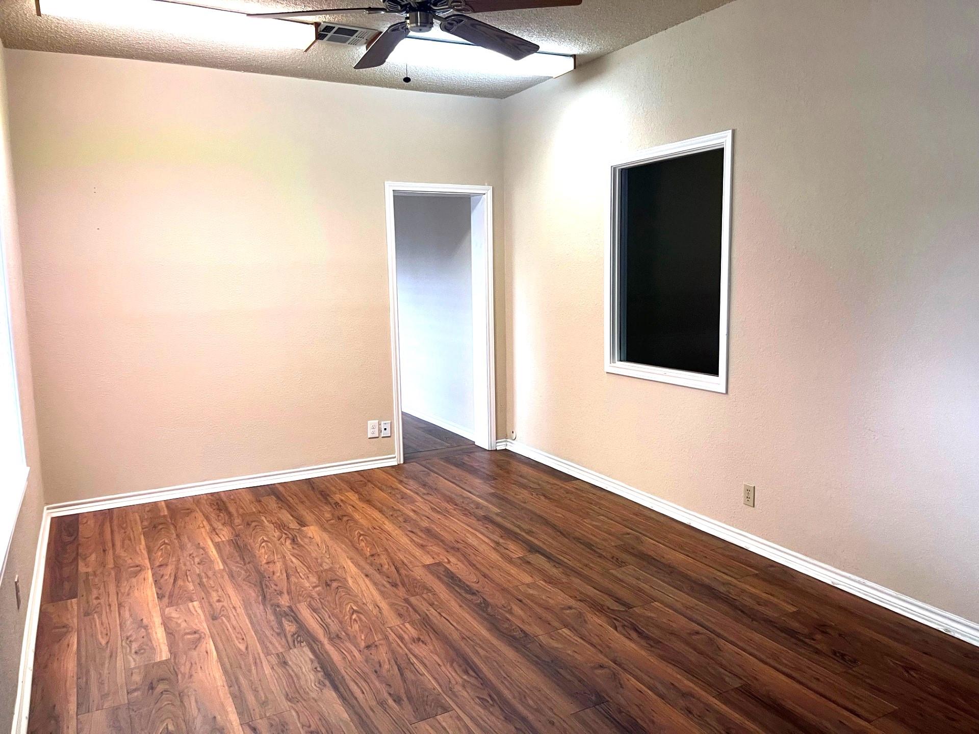 1915 S Austin Ave # 111, Georgetown, TX 78626