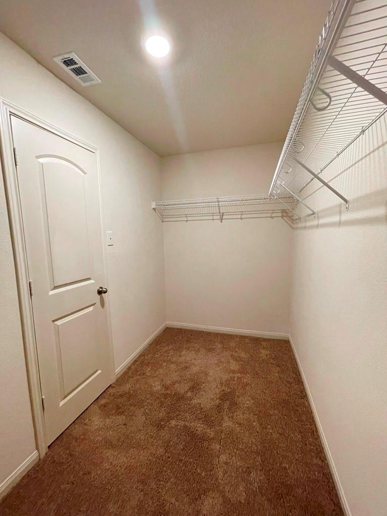 305 Crescent Park Dr, Jarrell, TX 76537