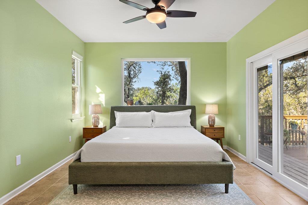 126 County Road 420 Rd, Spicewood, TX 78669