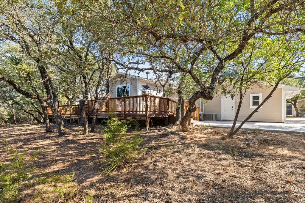 126 County Road 420 Rd, Spicewood, TX 78669