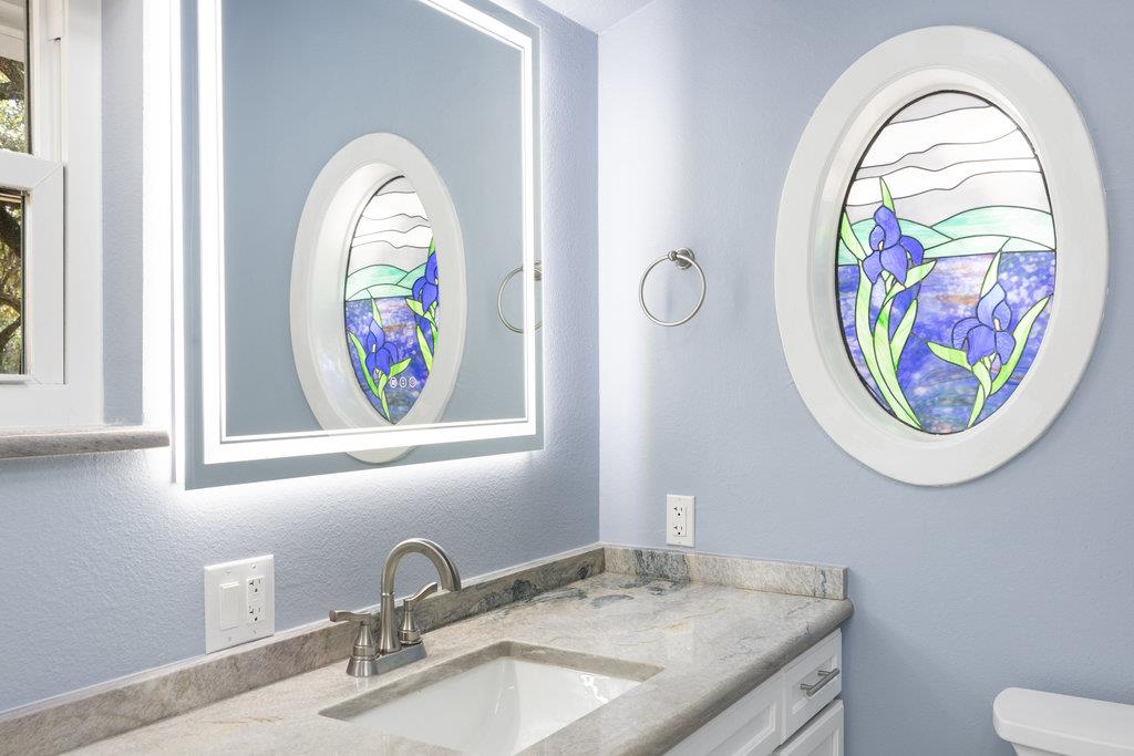 126 County Road 420 Rd, Spicewood, TX 78669