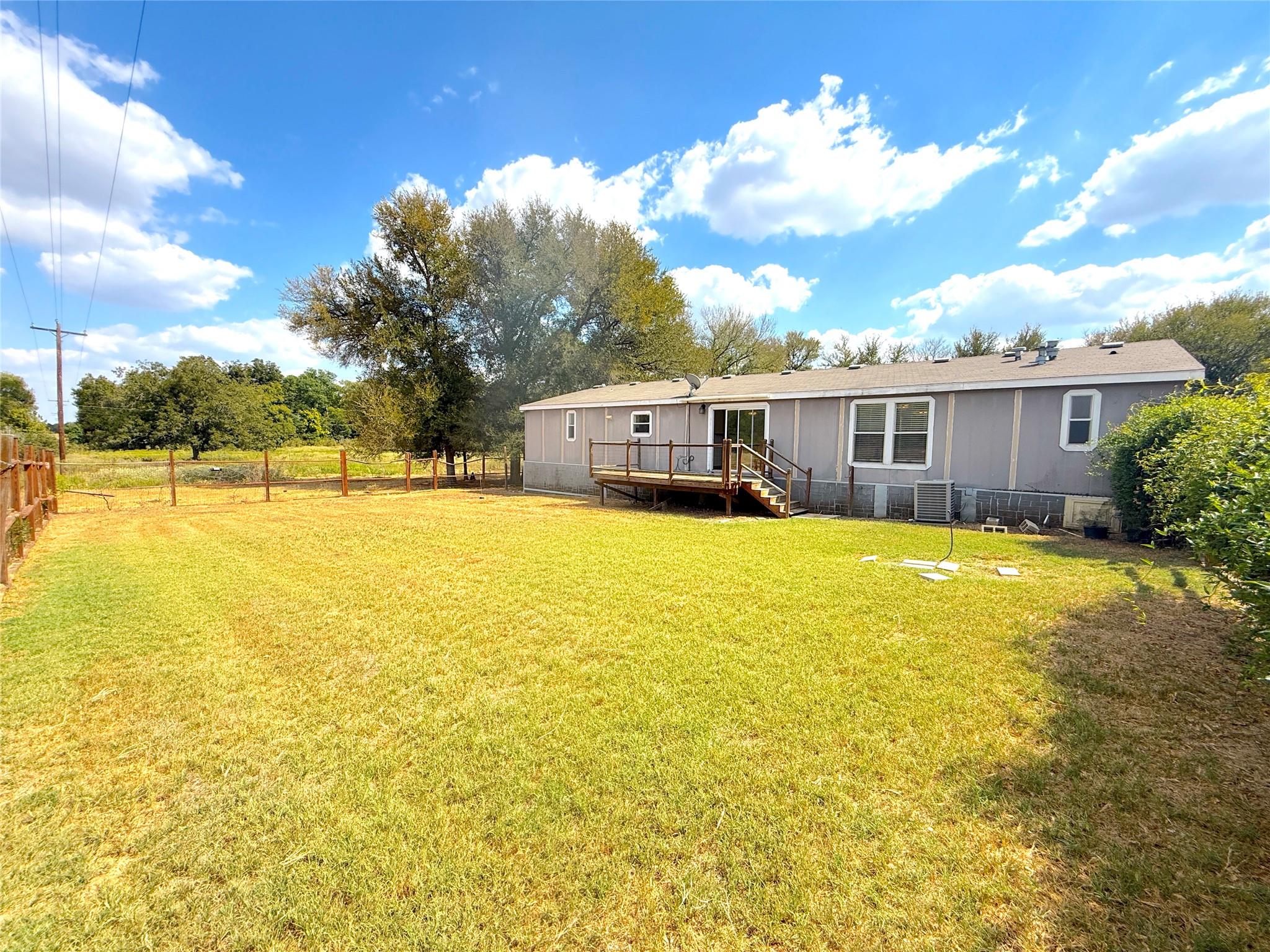 3063 County Road 484, Elgin, TX 78621