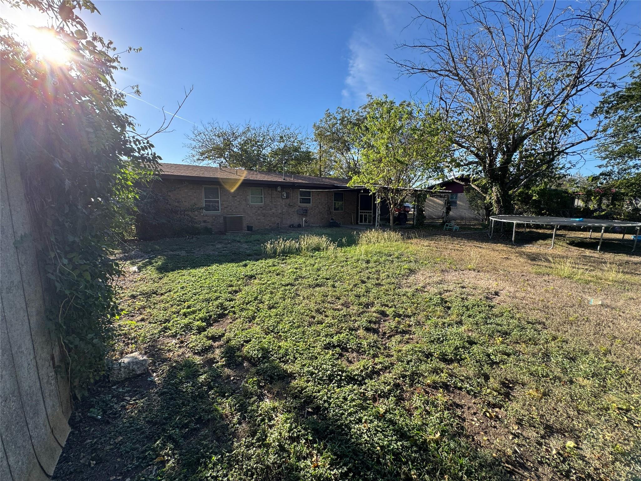 305 Highland Dr, Burnet, TX 78611