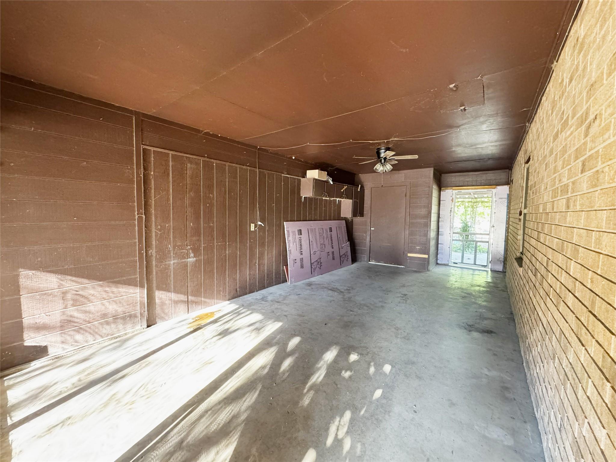 305 Highland Dr, Burnet, TX 78611