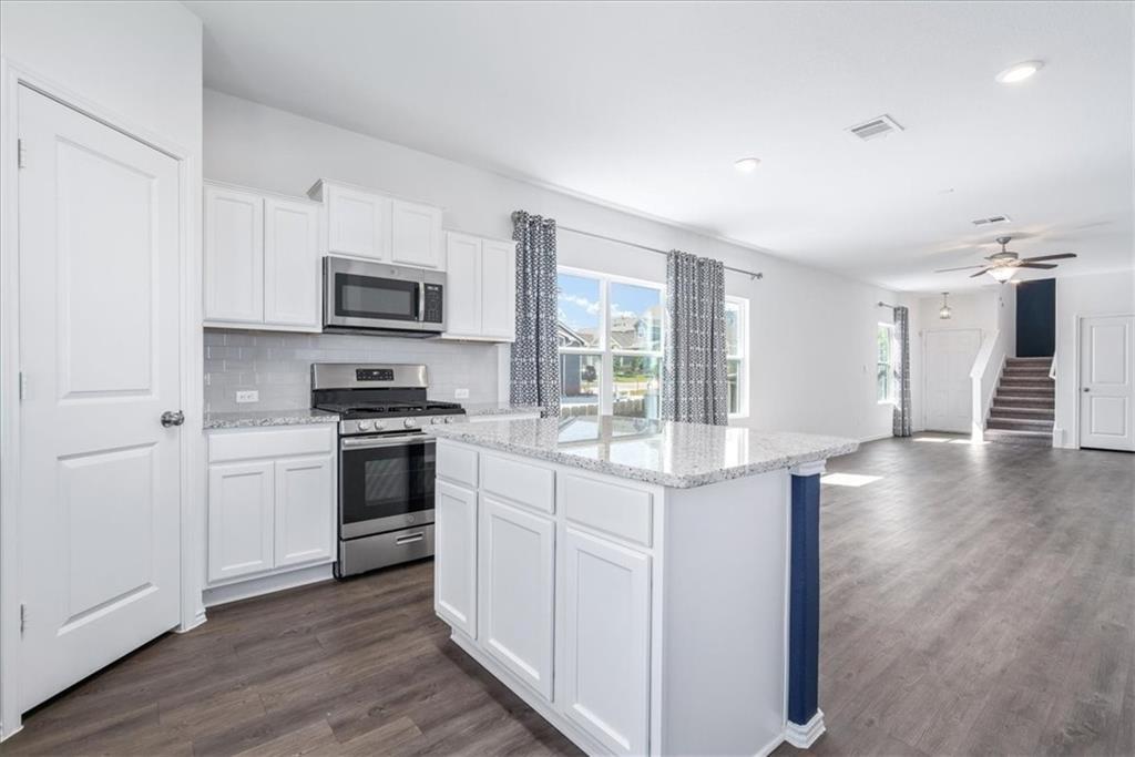 105 Wind Flower Ln, Liberty Hill, TX 78642