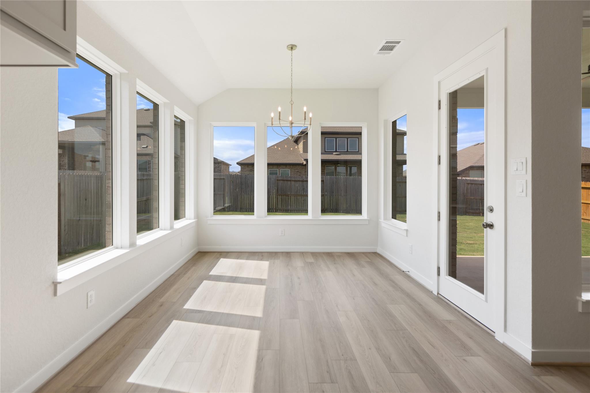 609 Borchers Ave, New Braunfels, TX 78132