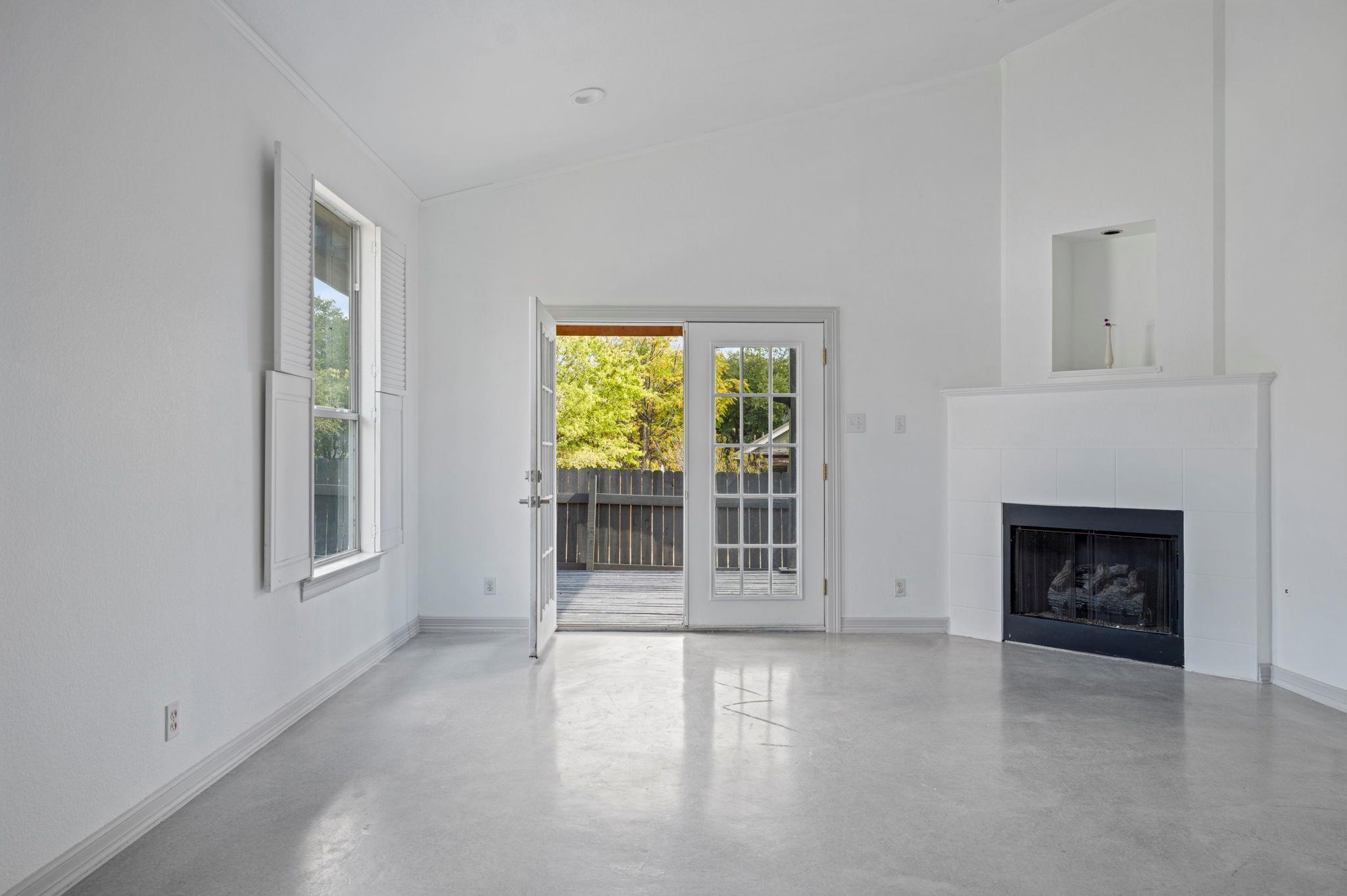 8401 Longview Rd, Austin, TX 78745