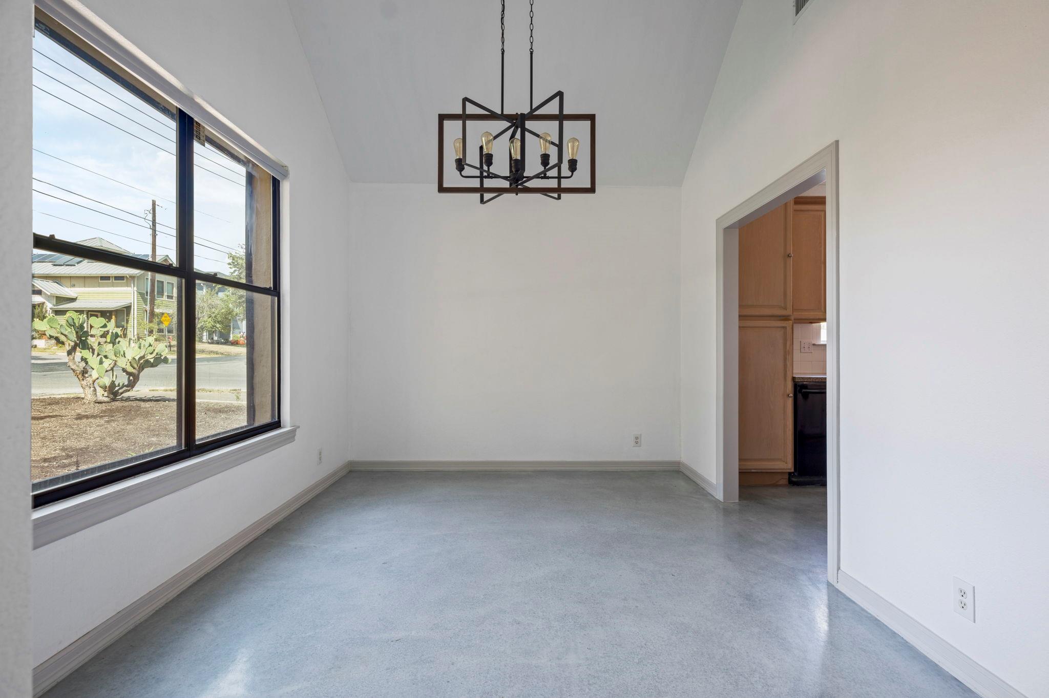 8401 Longview Rd, Austin, TX 78745