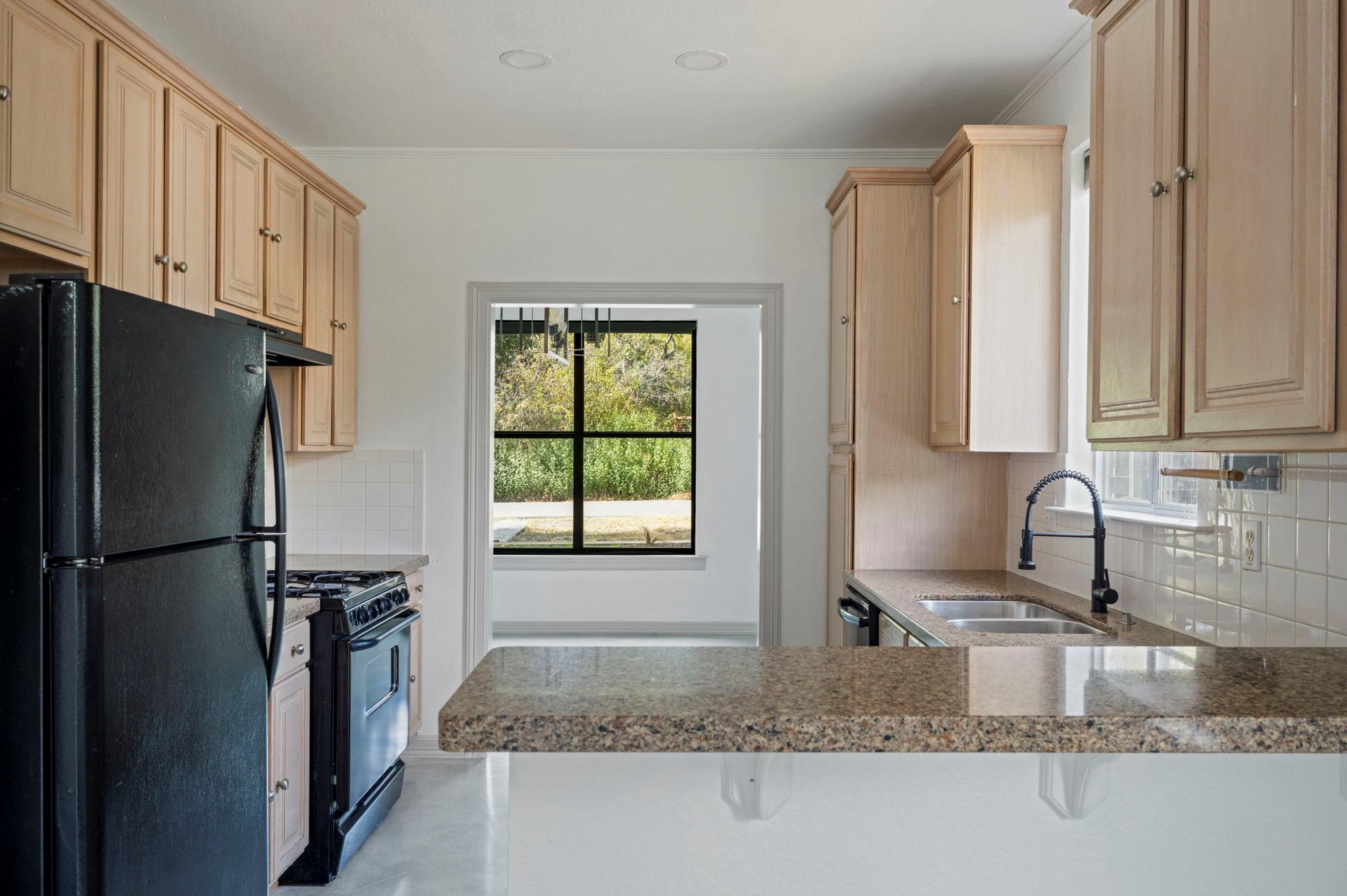 8401 Longview Rd, Austin, TX 78745