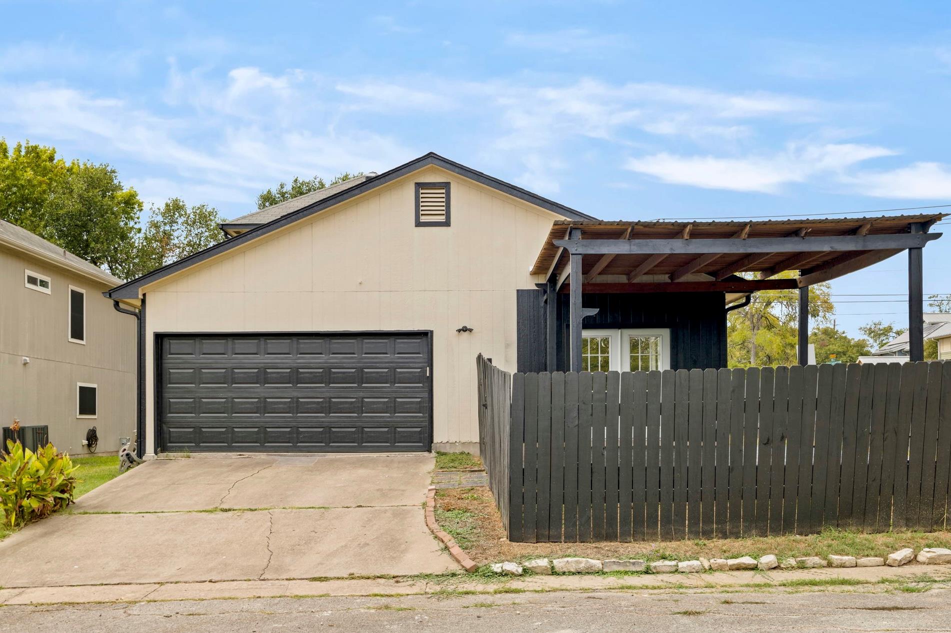 8401 Longview Rd, Austin, TX 78745