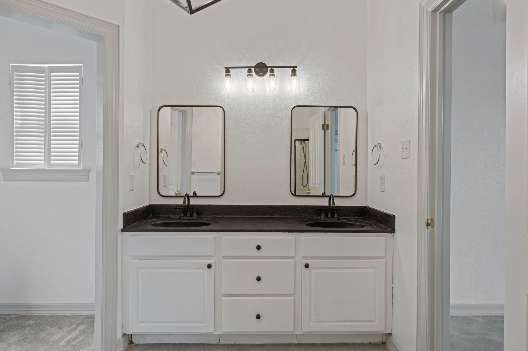 8401 Longview Rd, Austin, TX 78745