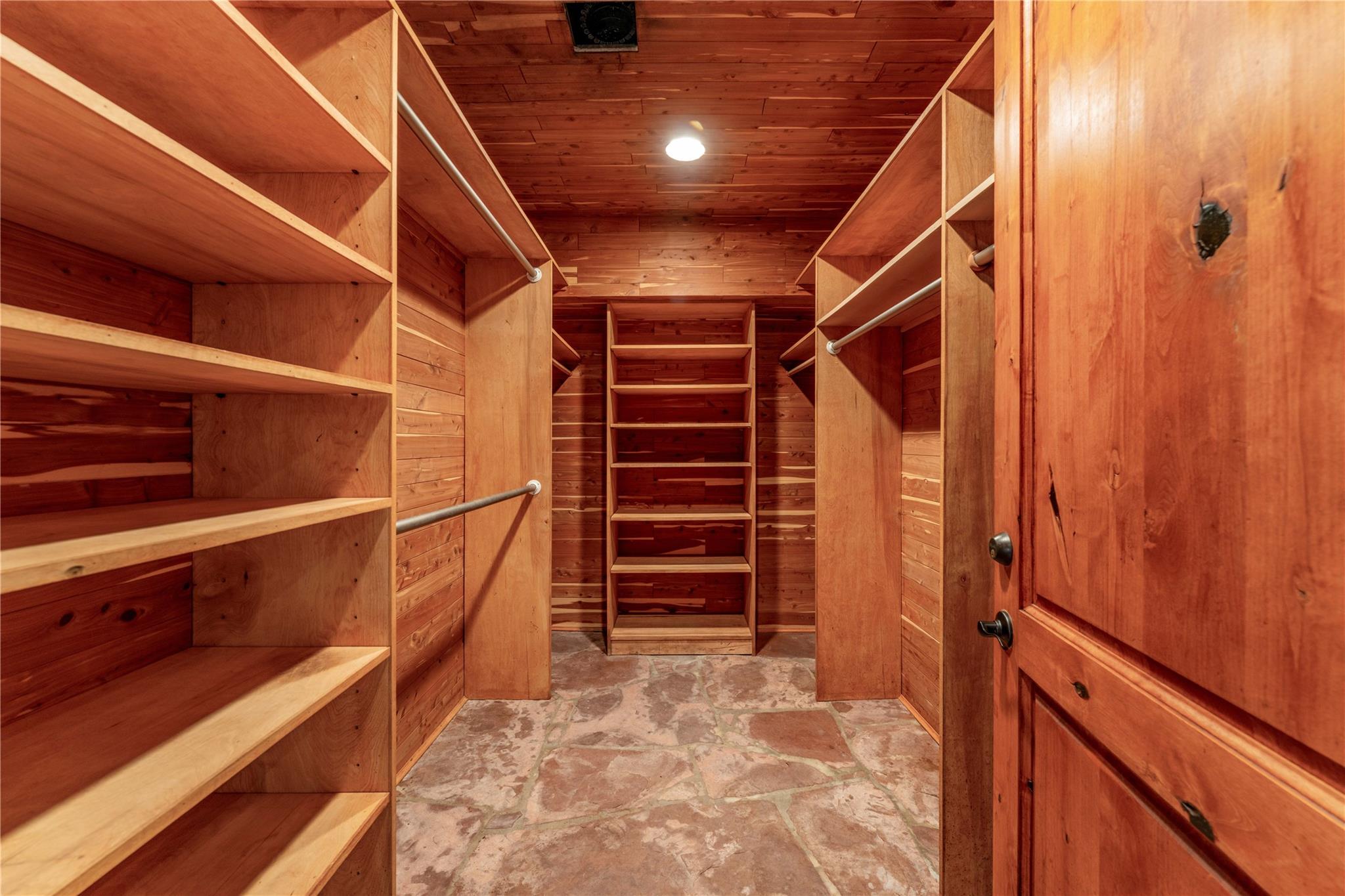 206 Rolling Hill Dr, La Grange, TX 78945