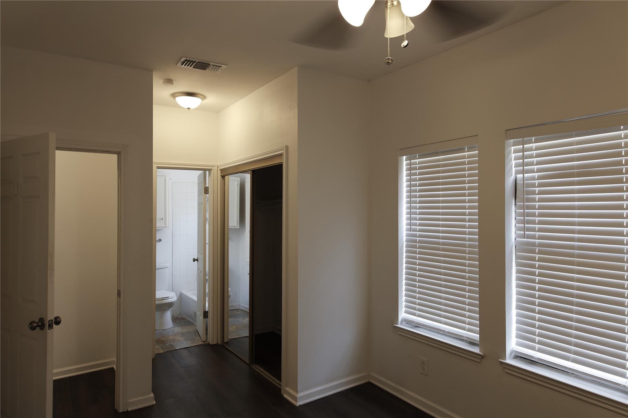 2706 Salado St # 204, Austin, TX 78705