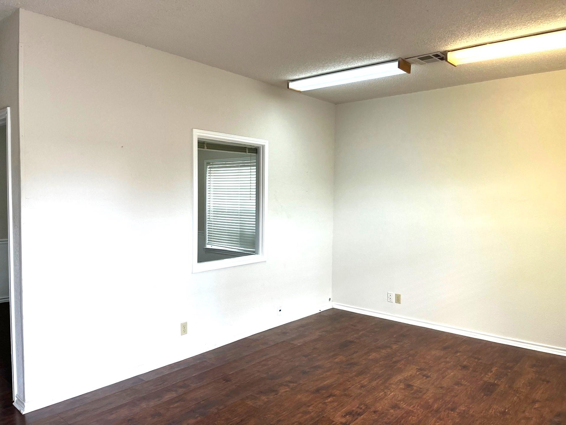 1915 S Austin Ave # 112, Georgetown, TX 78626