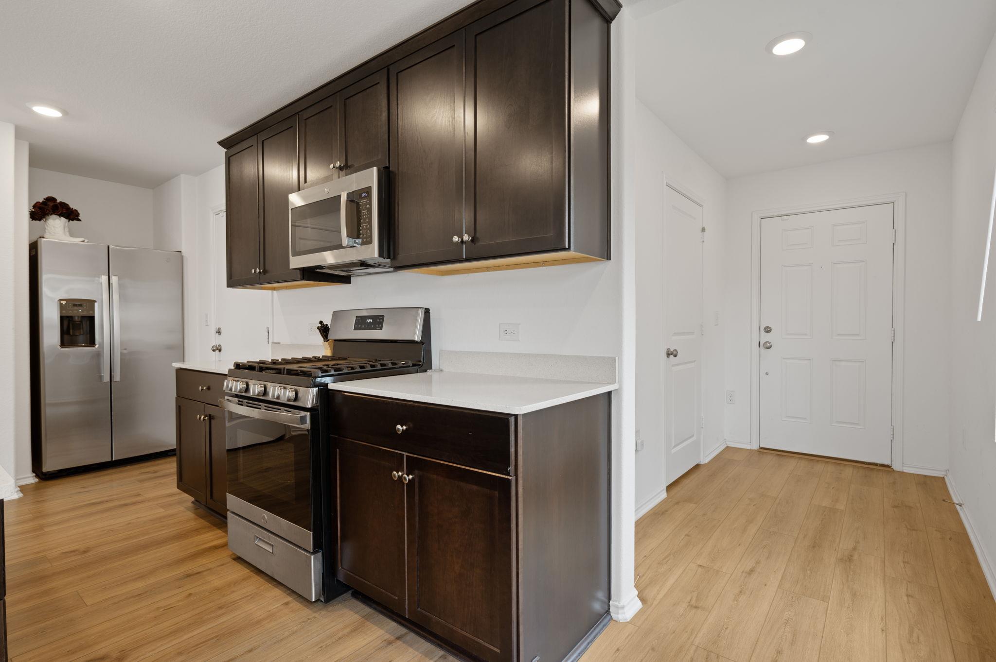 7116 Dancing Wind Ln, Del Valle, TX 78617