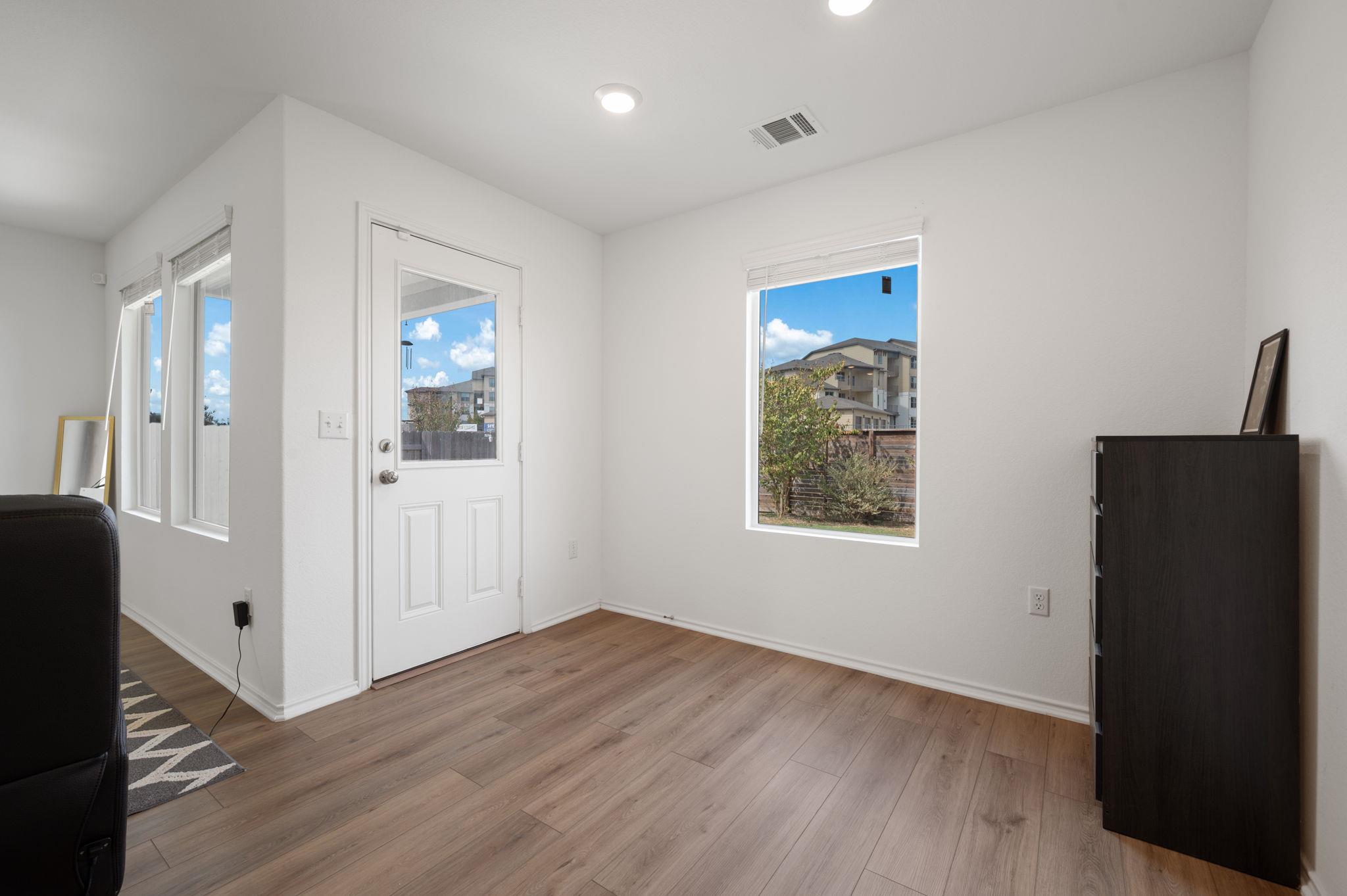 7116 Dancing Wind Ln, Del Valle, TX 78617