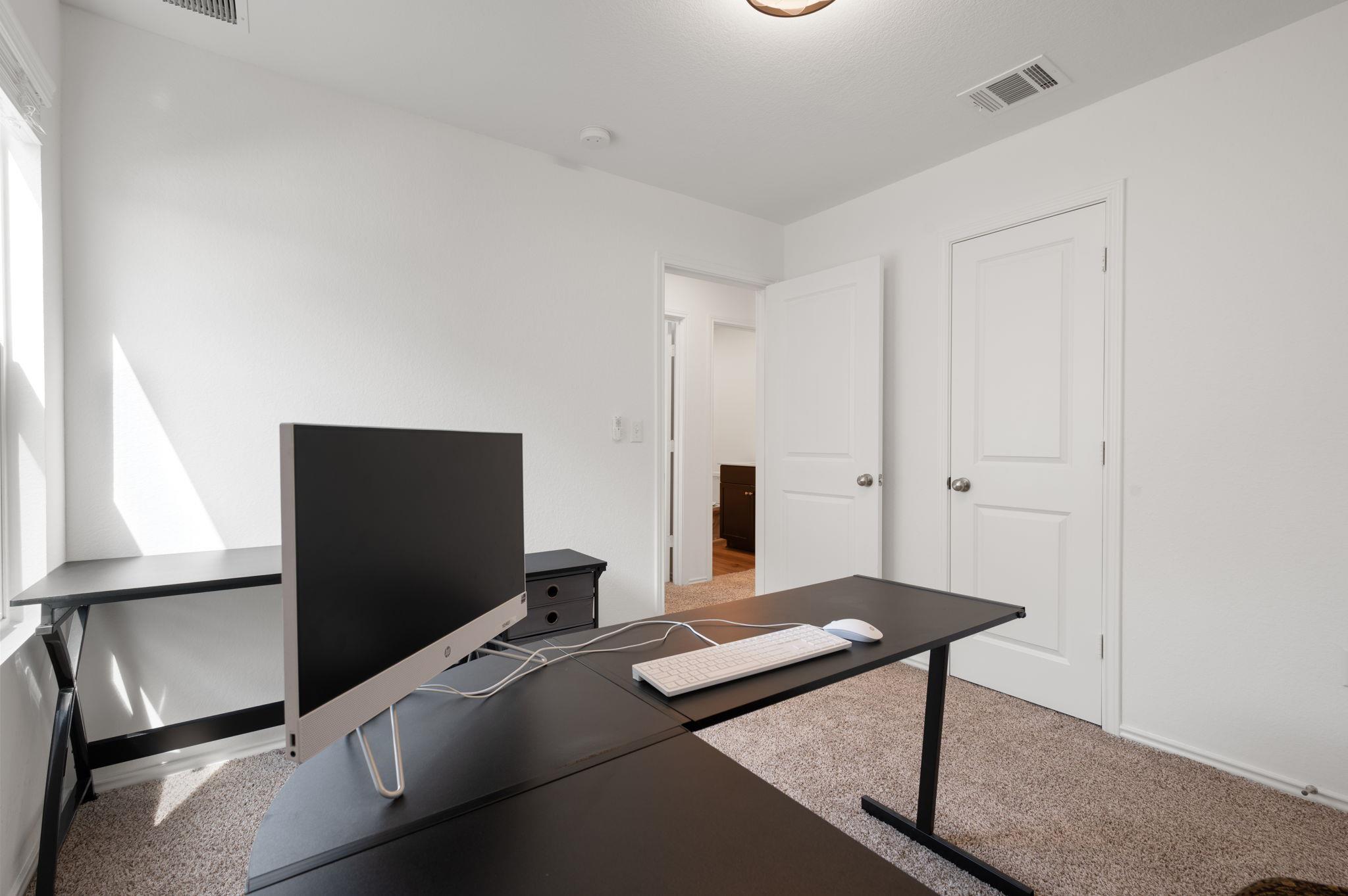 7116 Dancing Wind Ln, Del Valle, TX 78617