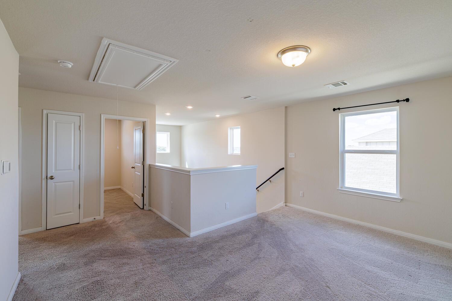 132 Skycroft Cir, Liberty Hill, TX 78642