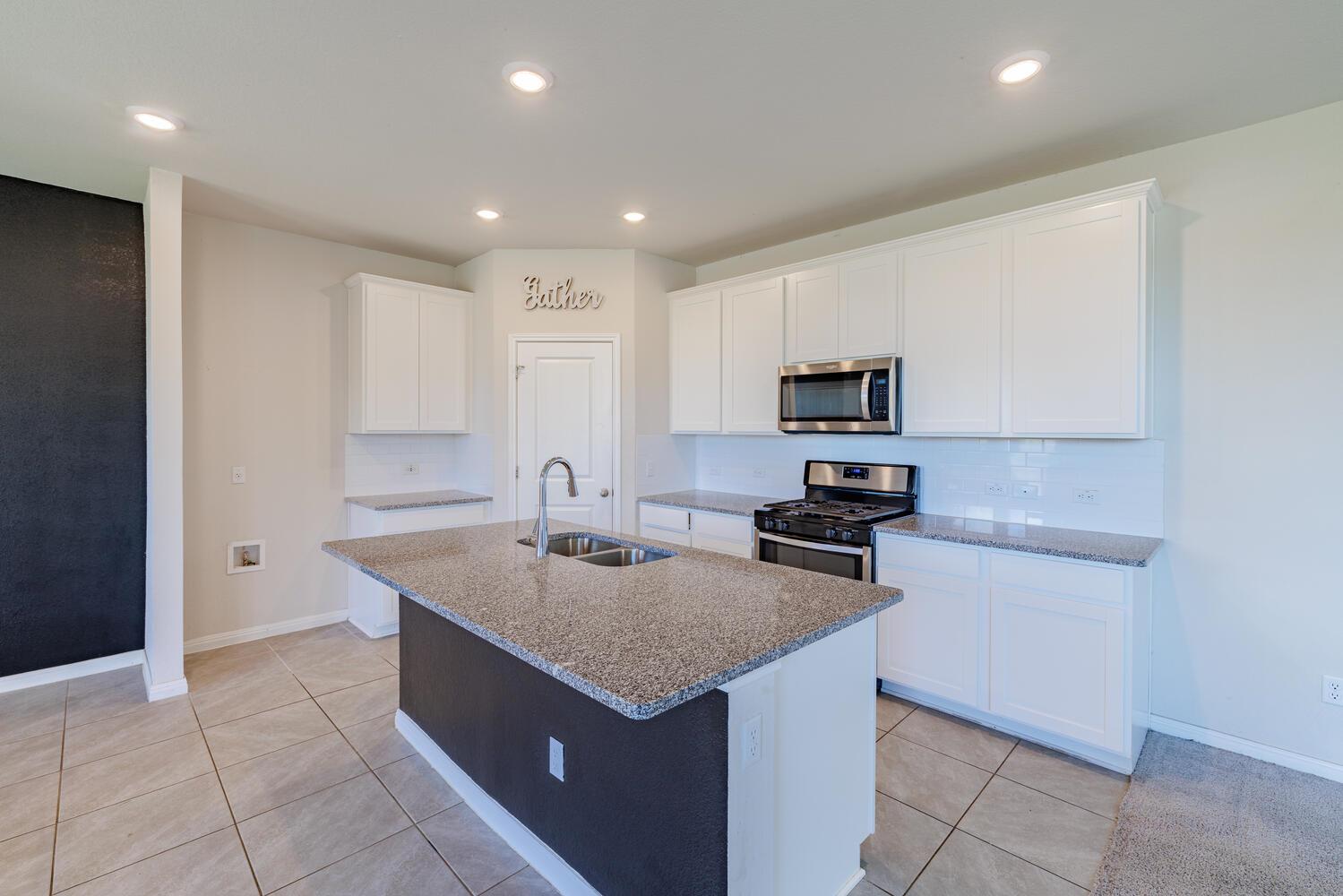 132 Skycroft Cir, Liberty Hill, TX 78642