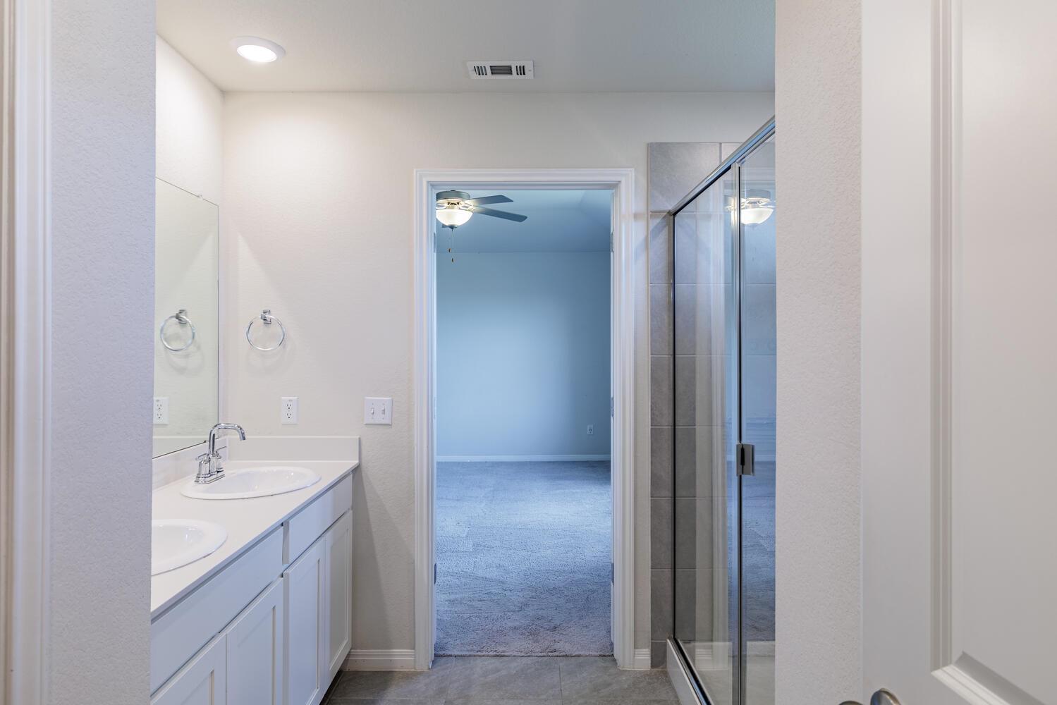 132 Skycroft Cir, Liberty Hill, TX 78642