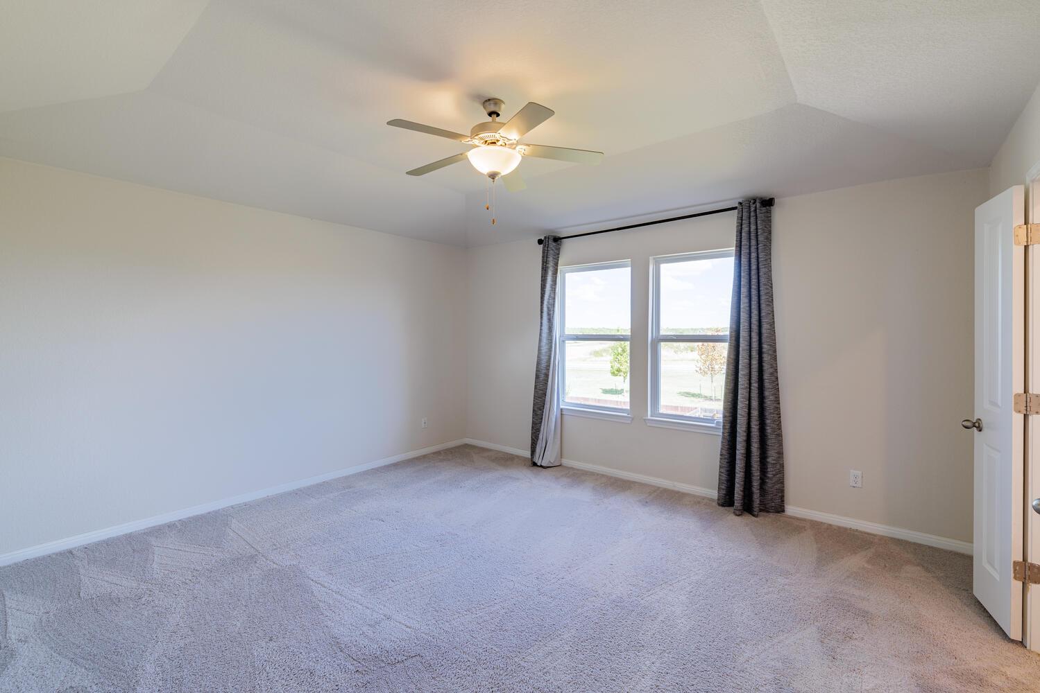 132 Skycroft Cir, Liberty Hill, TX 78642