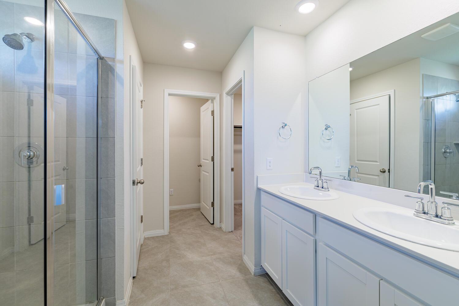 132 Skycroft Cir, Liberty Hill, TX 78642