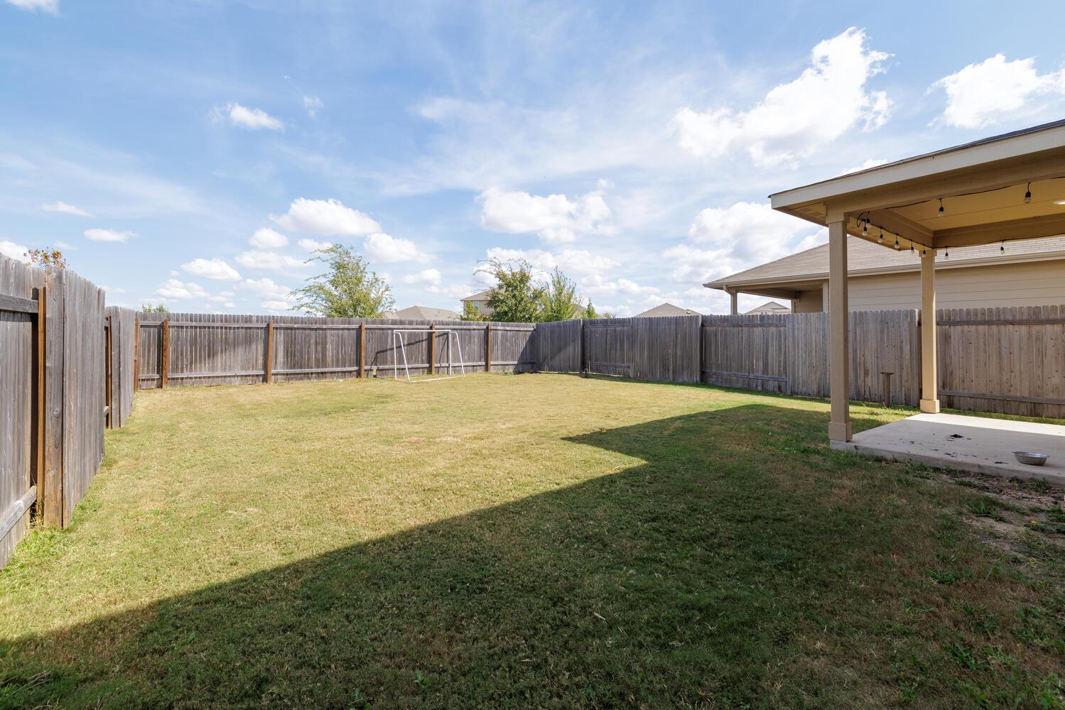 132 Skycroft Cir, Liberty Hill, TX 78642